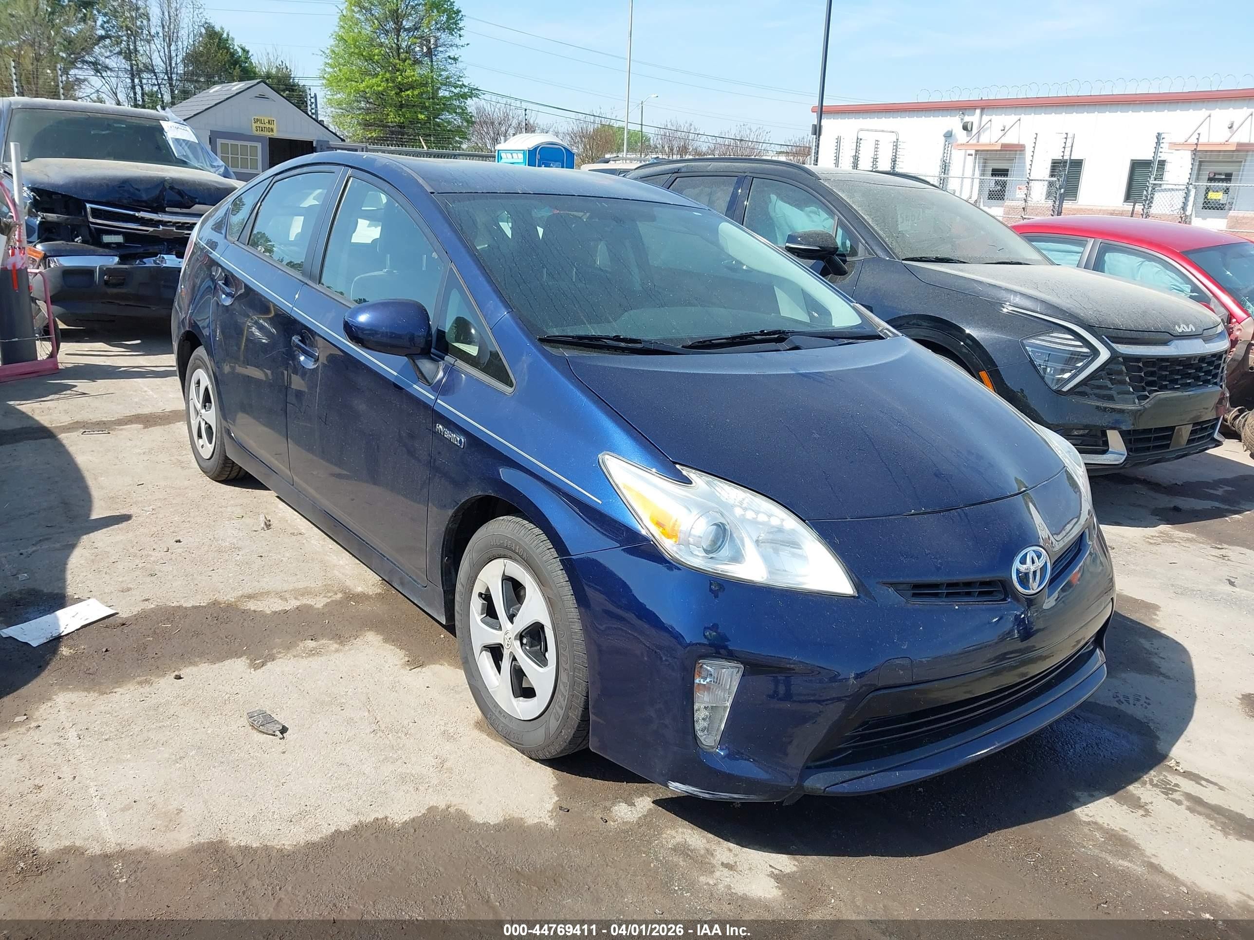 2014 Toyota Prius Three, VIN JTDKN3DU4E1758241 — Normal wear