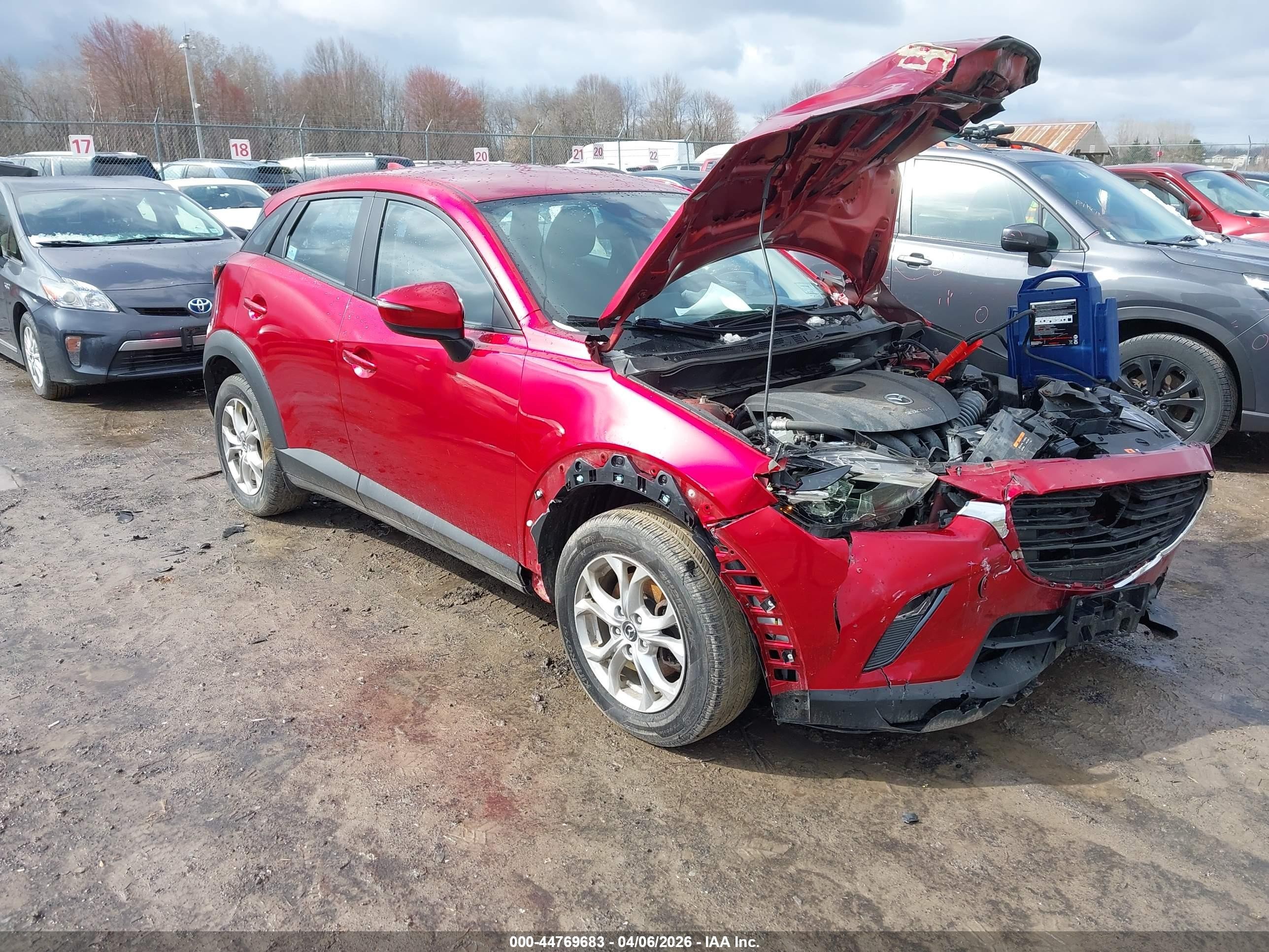 2021 Mazda CX-3 Sport, VIN JM1DKFB7XM1508176 — Front end