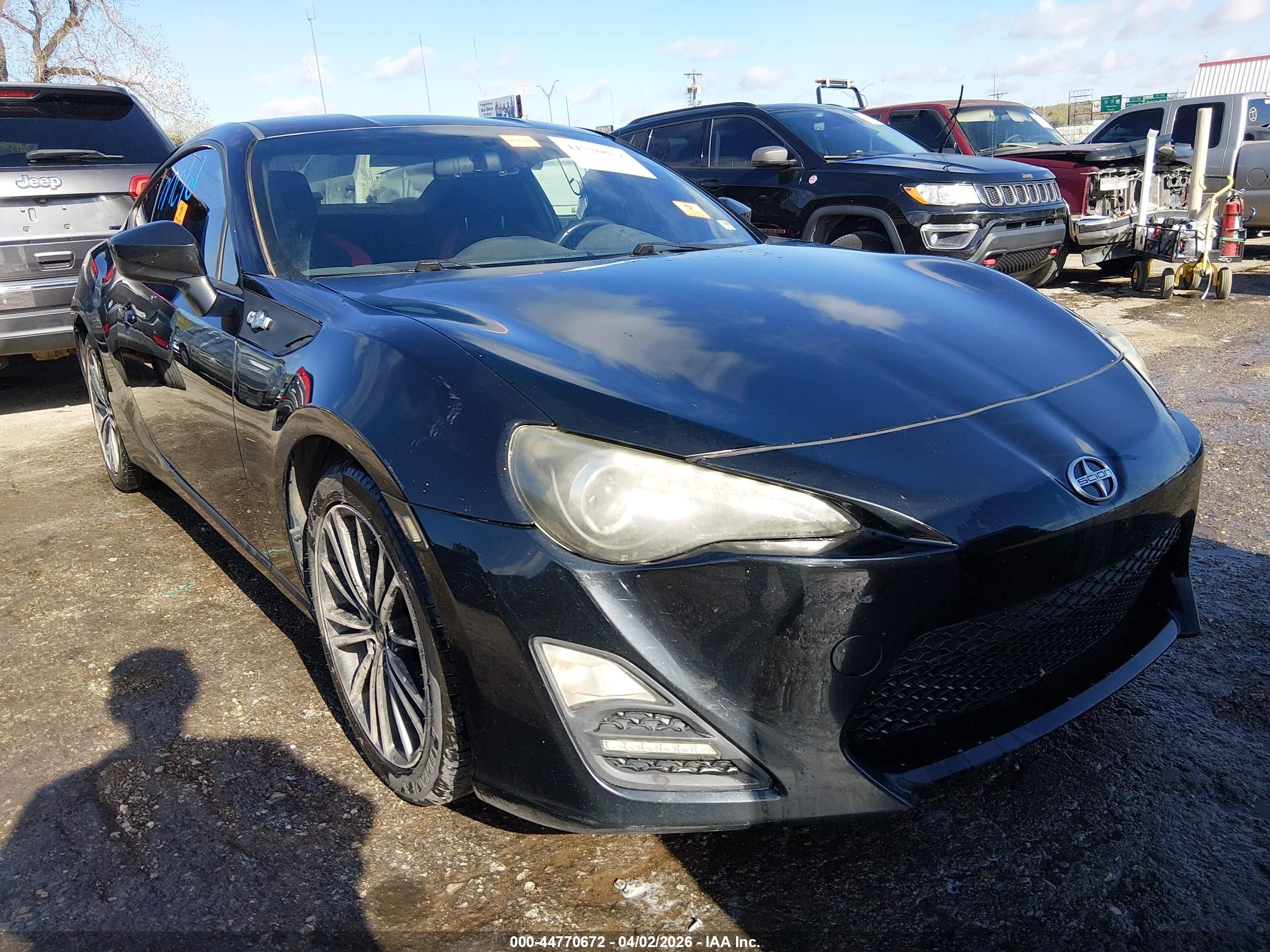 2013 Scion FR-S, VIN JF1ZNAA15D1727999 — Front end