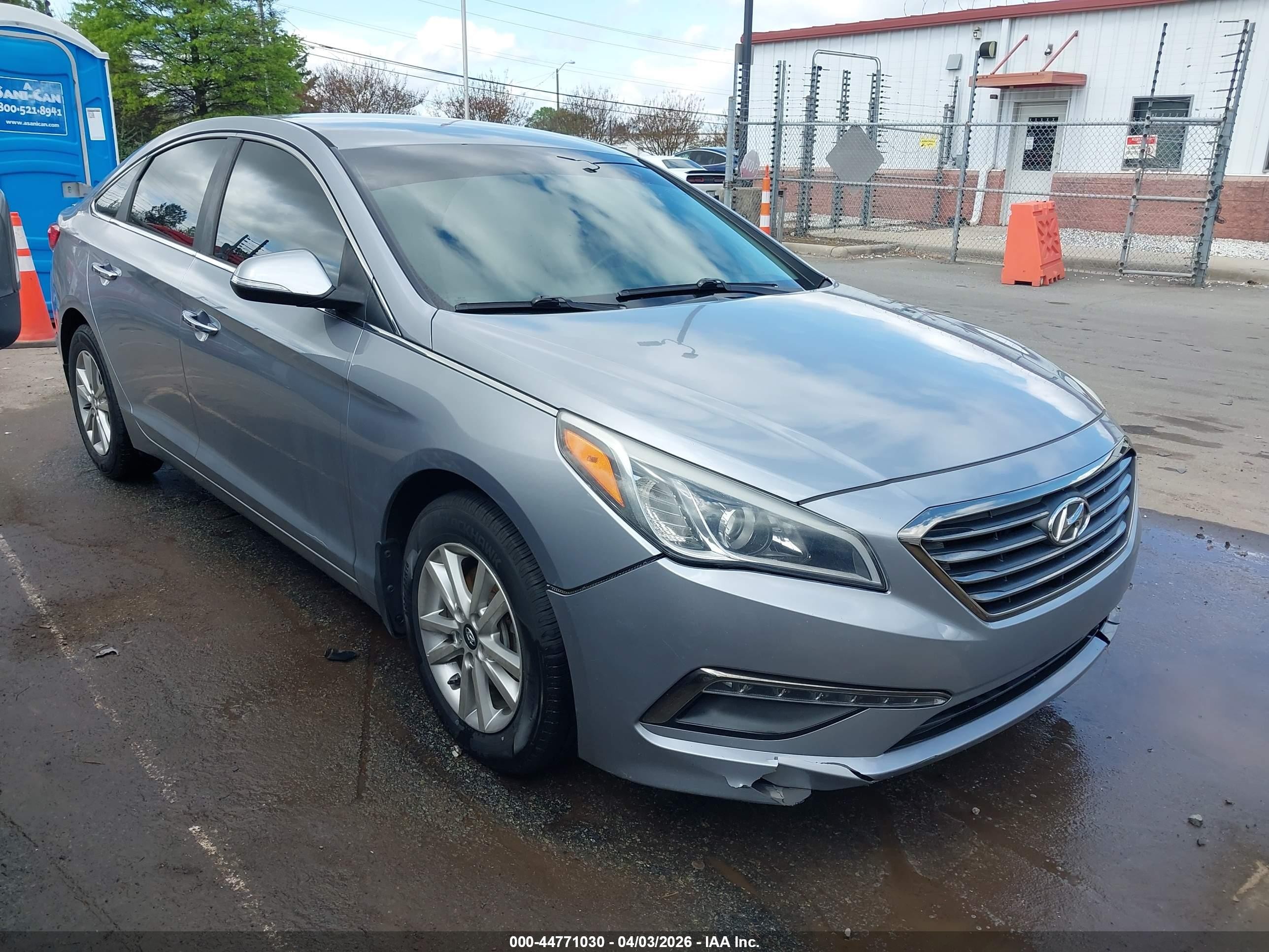2015 Hyundai Sonata Eco, VIN 5NPE24AA8FH191886 — Front end