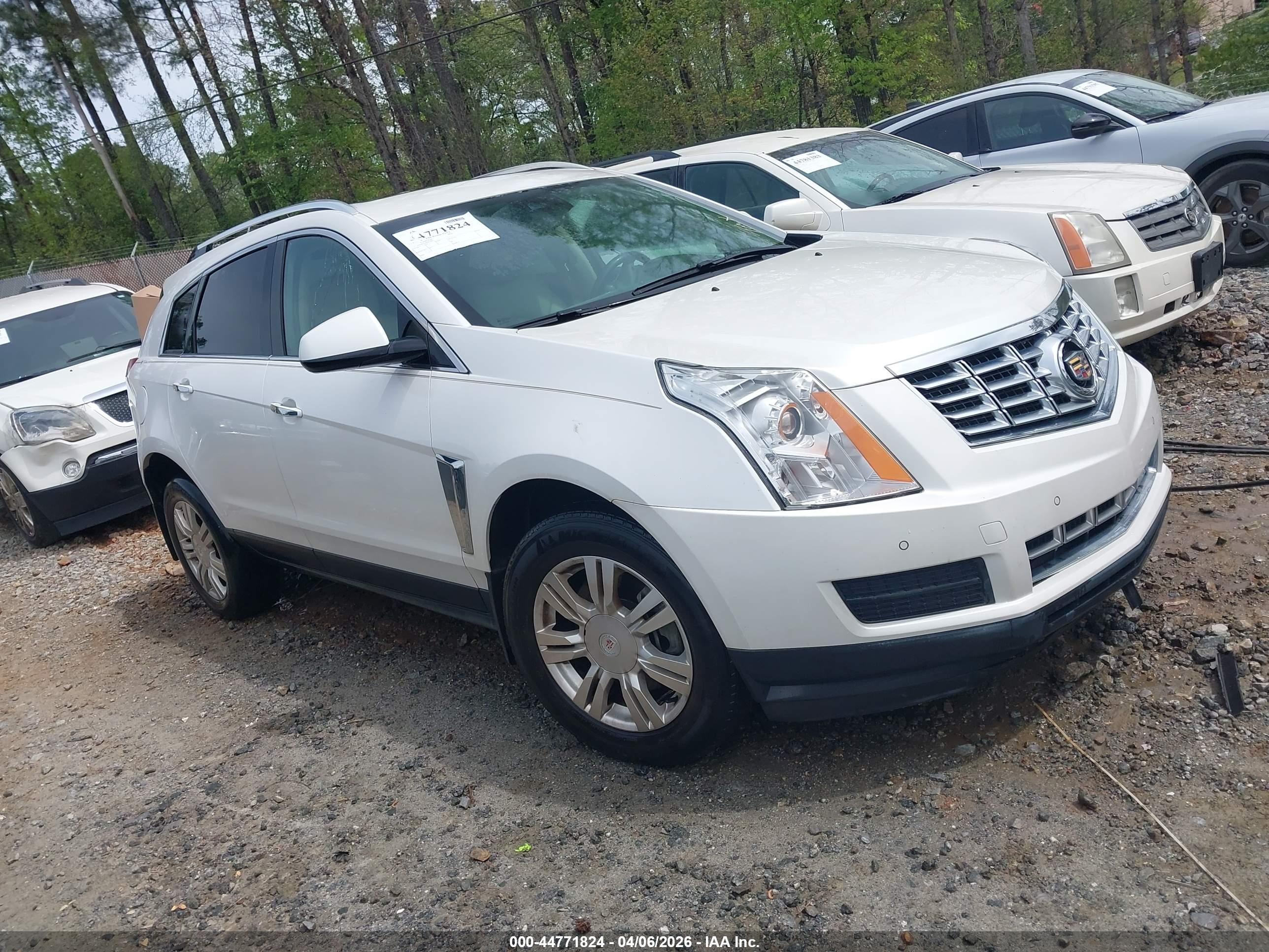 2013 Cadillac SRX Luxury Collection, VIN 3GYFNCE34DS639801 — Normal wear
