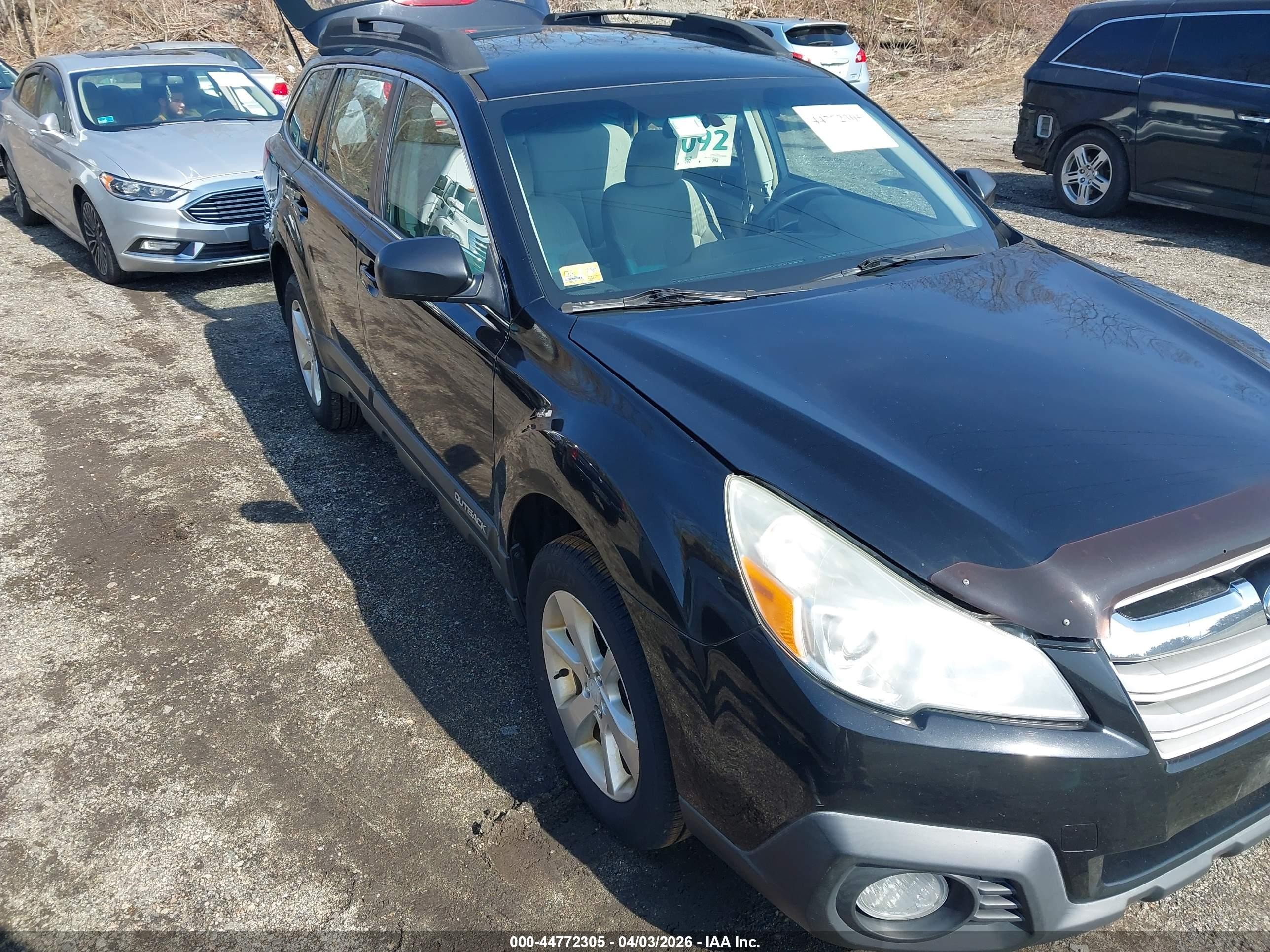 2014 Subaru Outback 2.5i, VIN 4S4BRBAC5E3224921 — Пресная вода