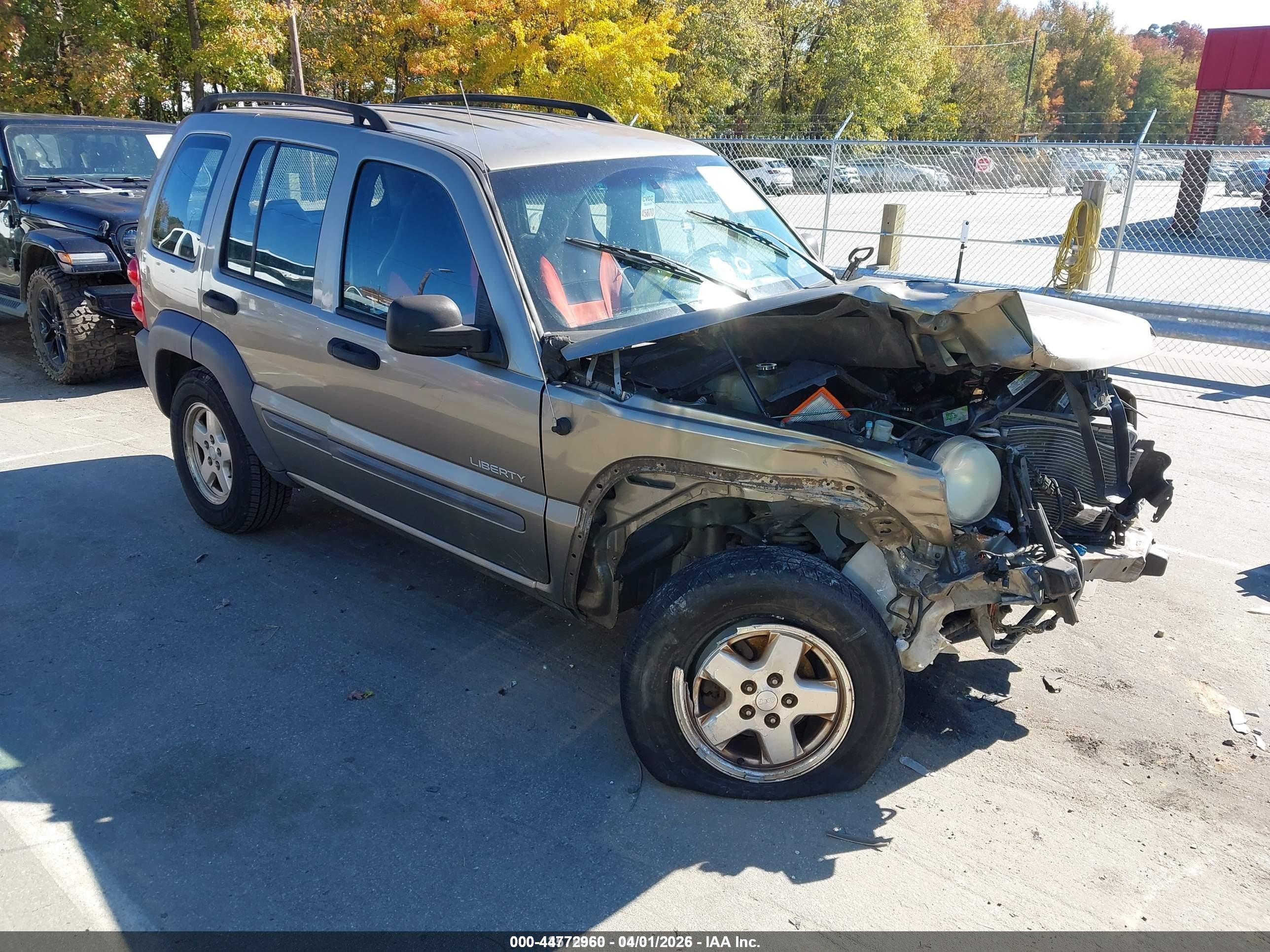 2004 Jeep Liberty Sport, VIN 1J4GK48K94W162423 — Перед