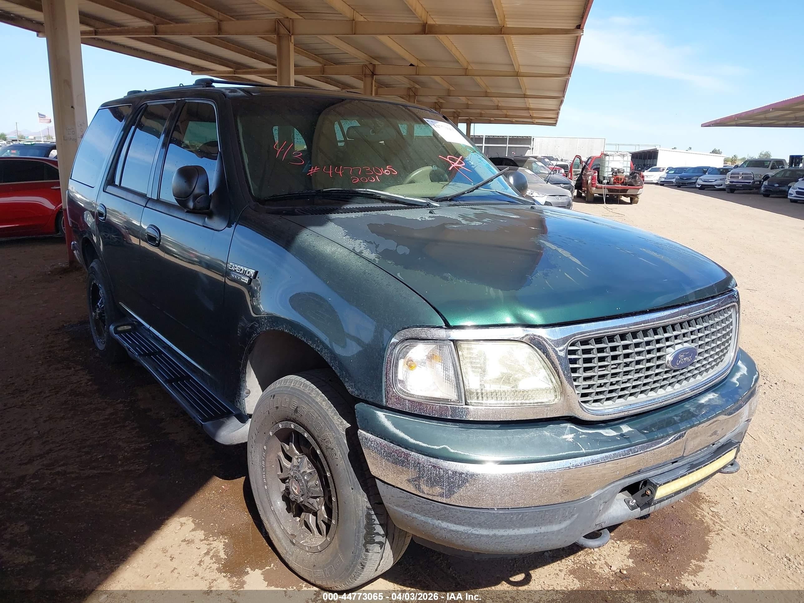2001 Ford Expedition XLT, VIN 1FMPU16L91LA99729 — Обычный износ