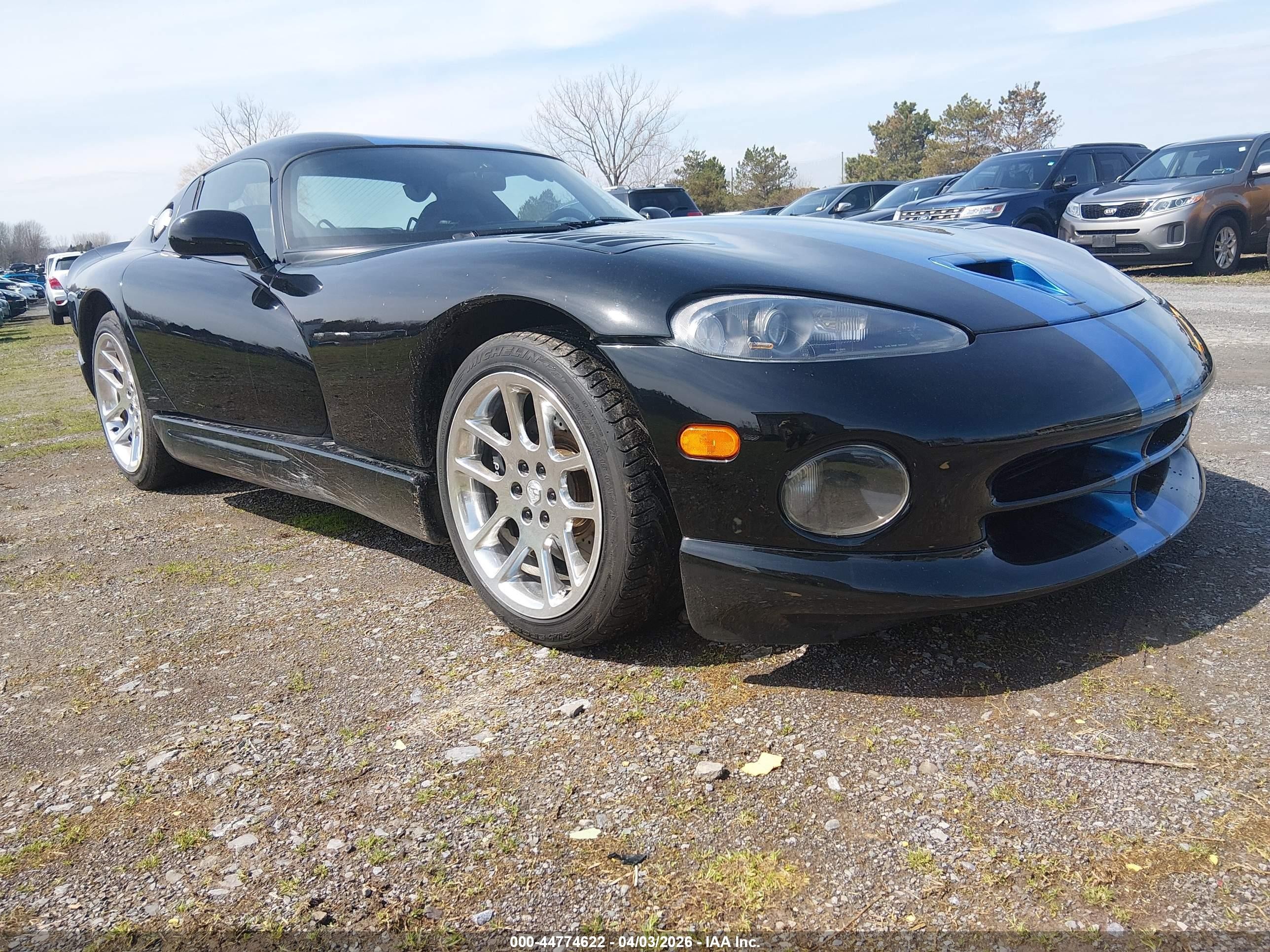 1997 Dodge Viper, VIN 1B3ER69E1VV300798 — Normal wear