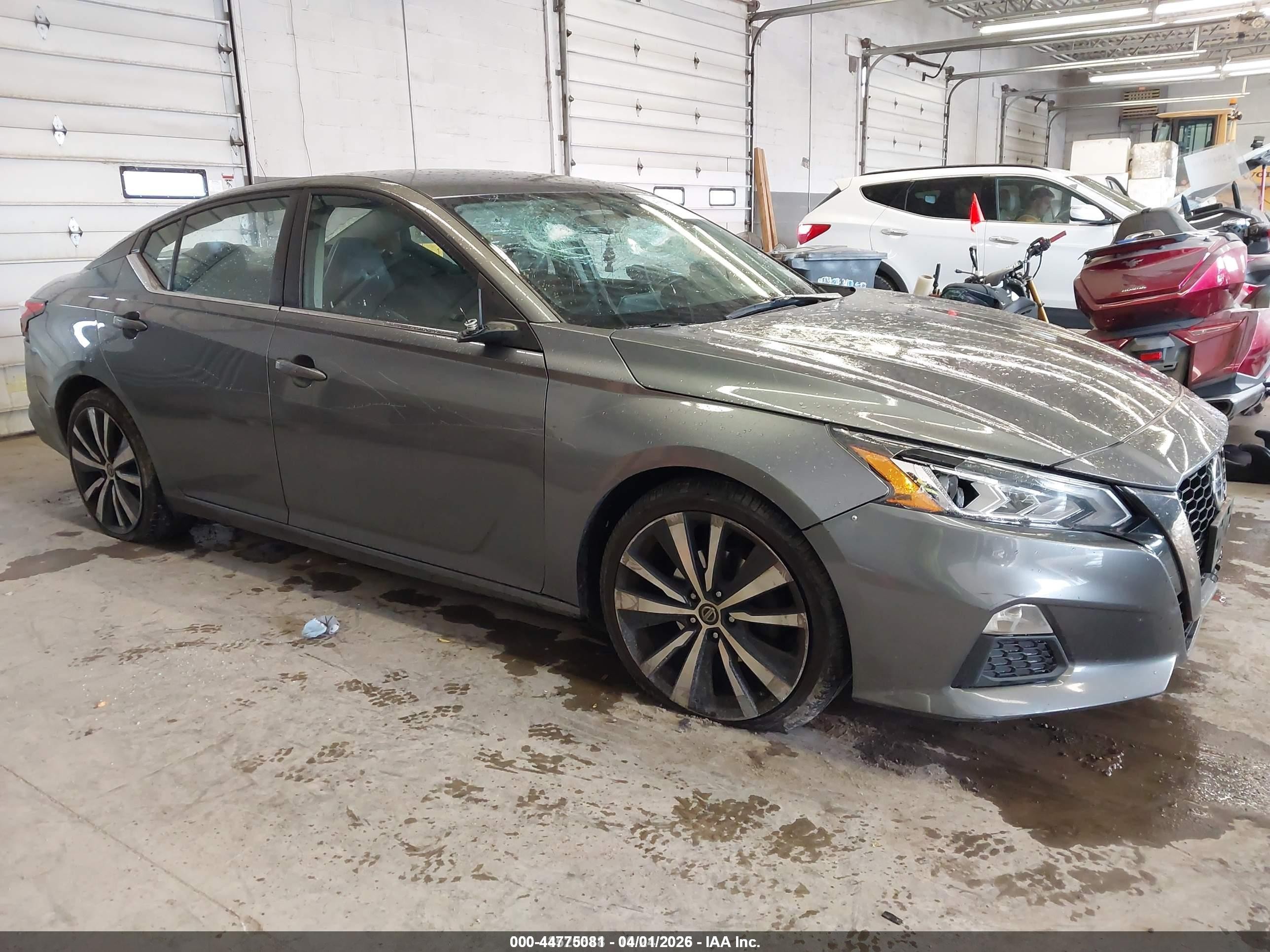 2019 Nissan Altima SR, VIN 1N4BL4CV4KC138548 — Vandalism