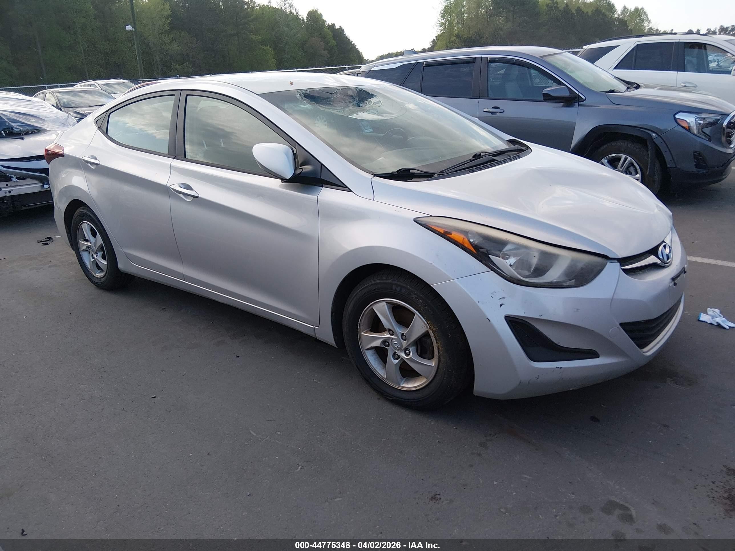 2015 Hyundai Elantra SE, VIN KMHDH4AE9FU414922 — Front end