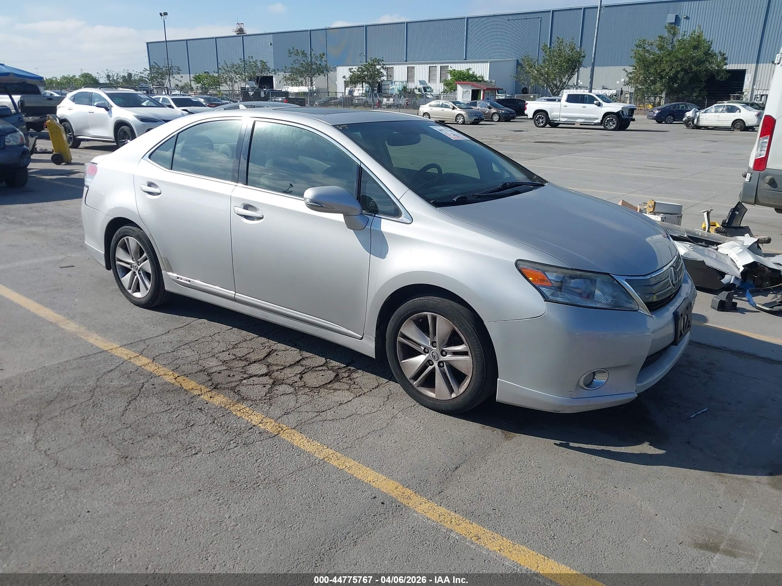 2012 Lexus HS 250h, VIN JTHBB1BA1C2049021 — Front end