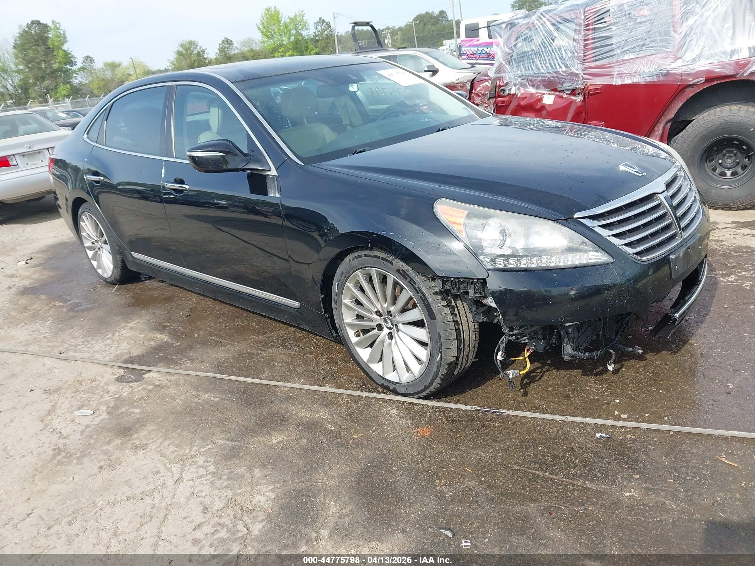 2016 Hyundai Equus Signature, VIN KMHGH4JH8GU103099 — Front end