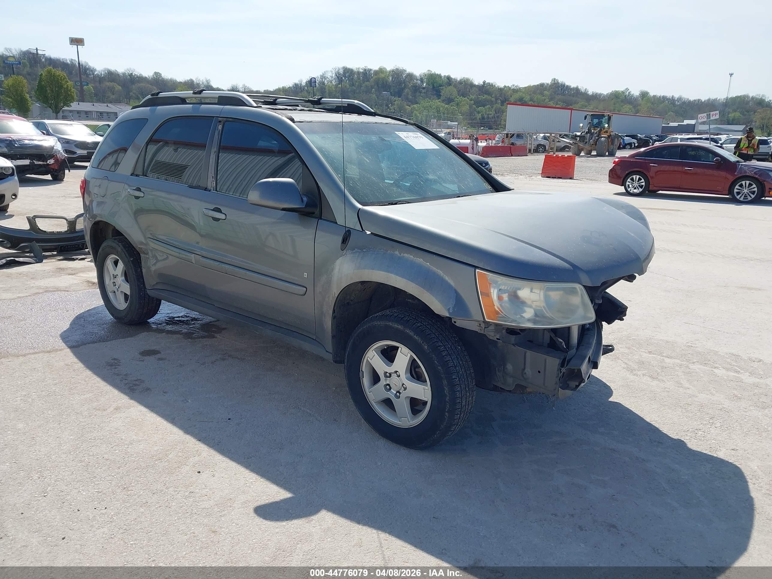 2006 Pontiac Torrent, VIN 2CKDL63F766120334 — Front end