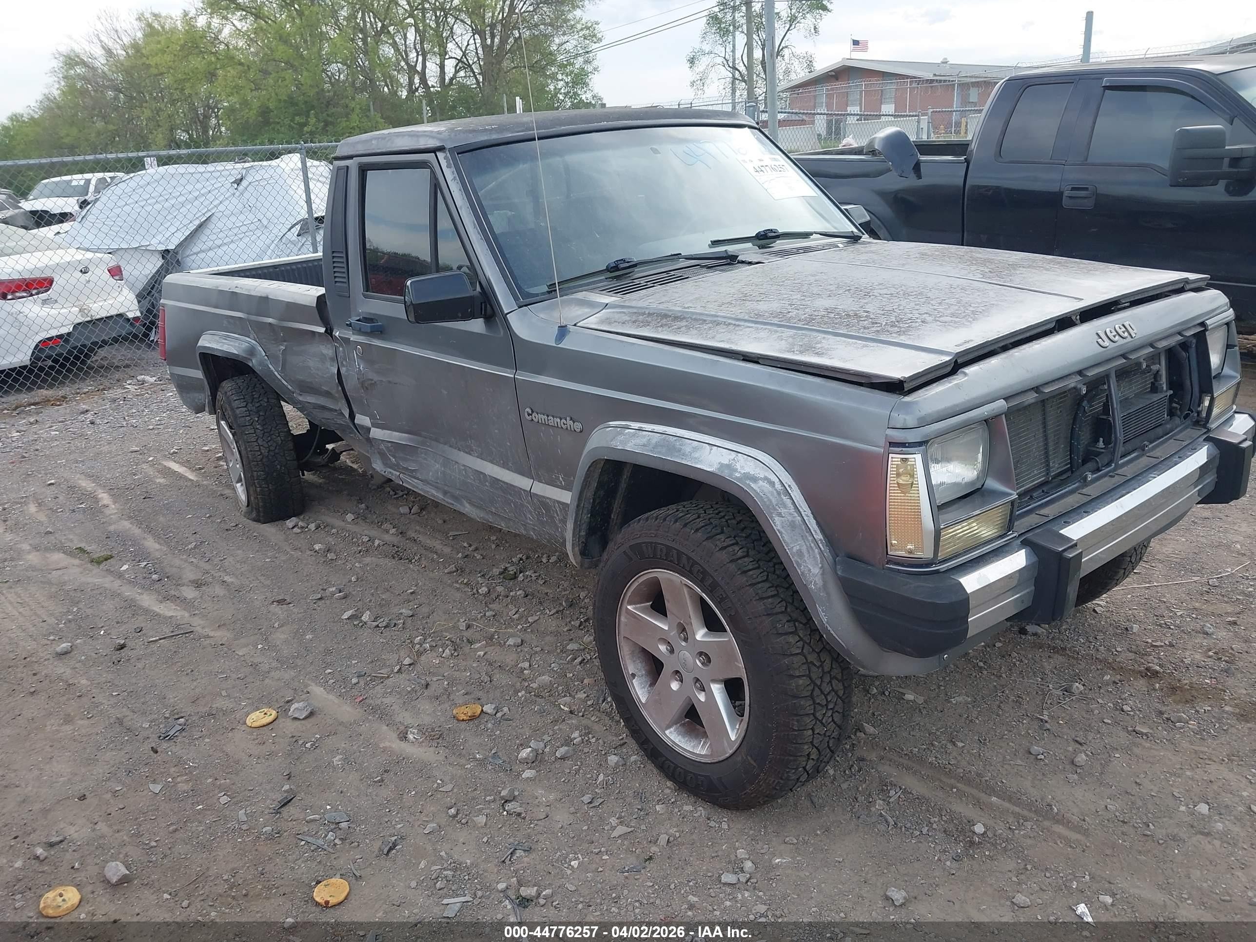 1990 Jeep Comanche ELIMINATOR, VIN 1J7FT66L1LL143660 — Бок