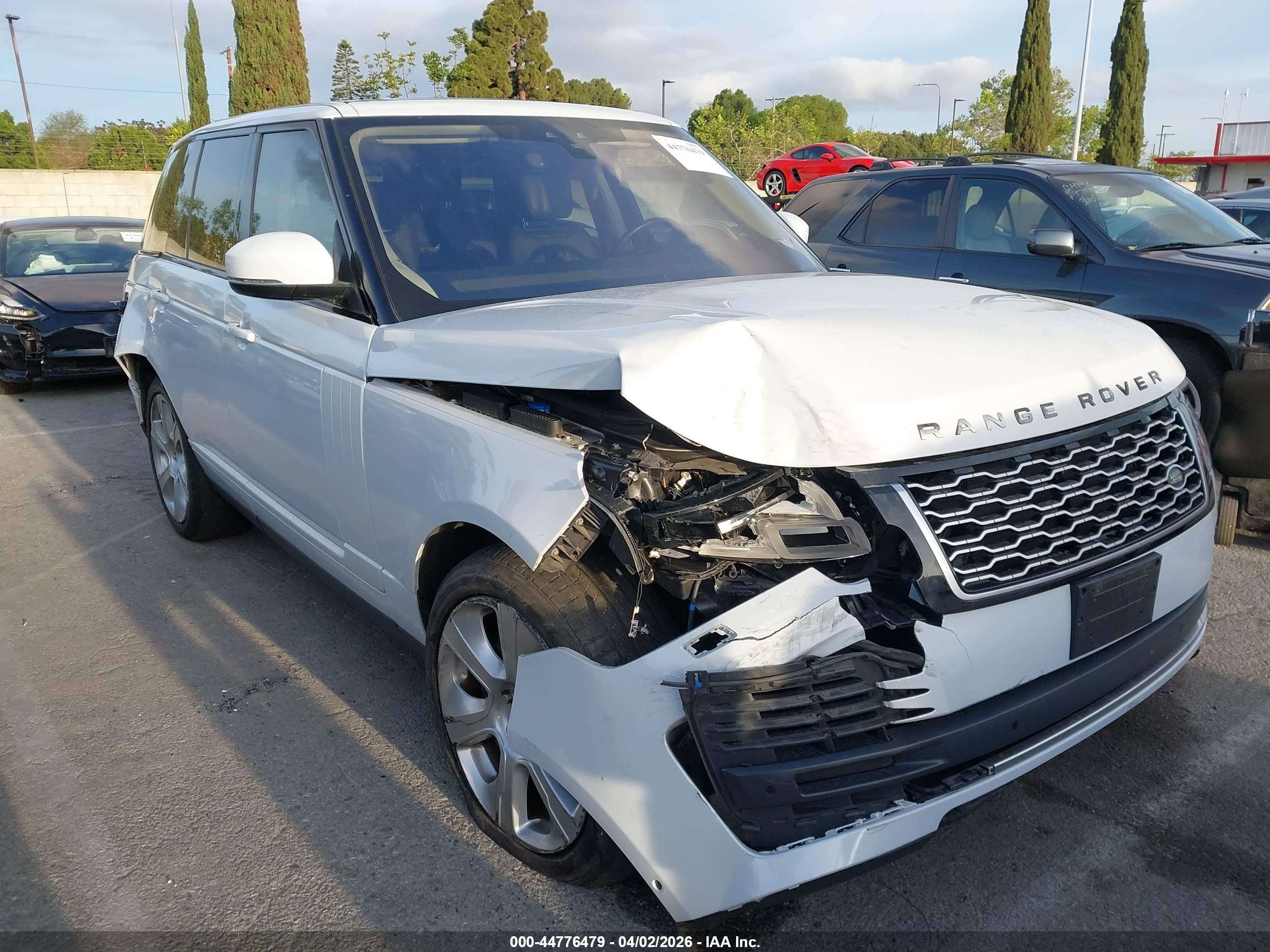 2019 Land Rover Range Rover, VIN SALGS2RE4KA531081 — Auction photo