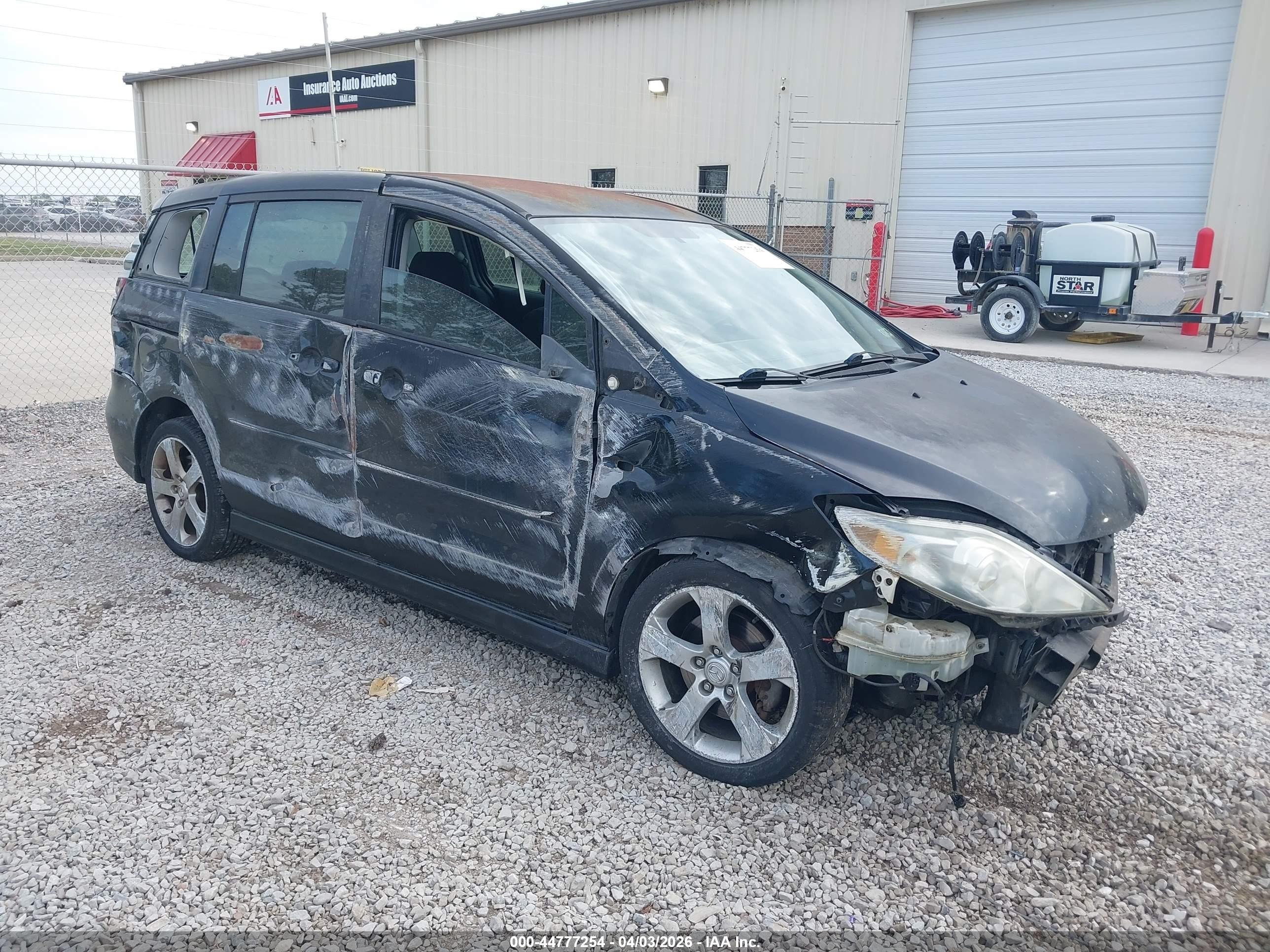 2007 Mazda 5 Touring, VIN JM1CR293670139264 — Перед