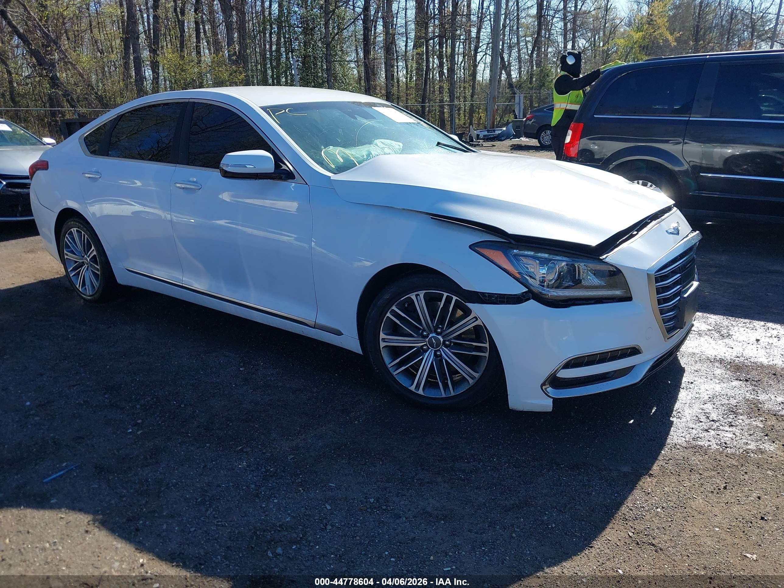 2018 Genesis G80 3.8L, VIN KMHGN4JE4JU216537 — Front end