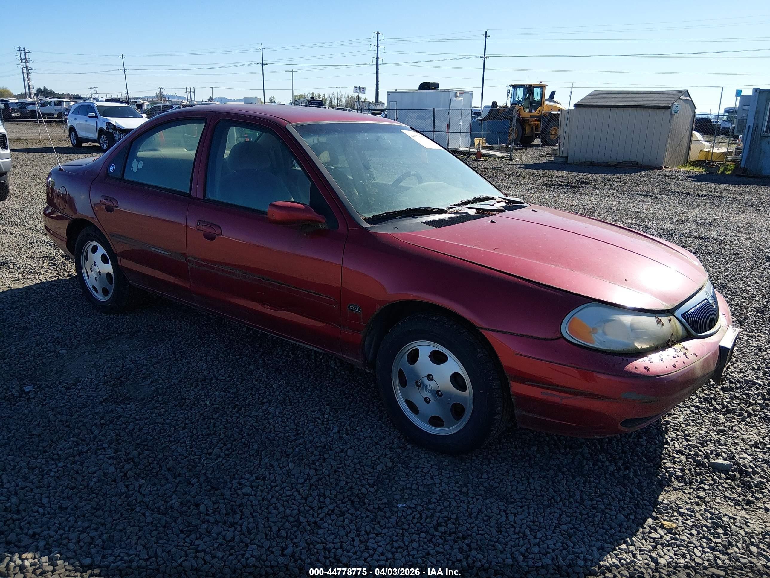 2000 Mercury Mystique GS, VIN 1MEFM6537YK610383 — Normal wear