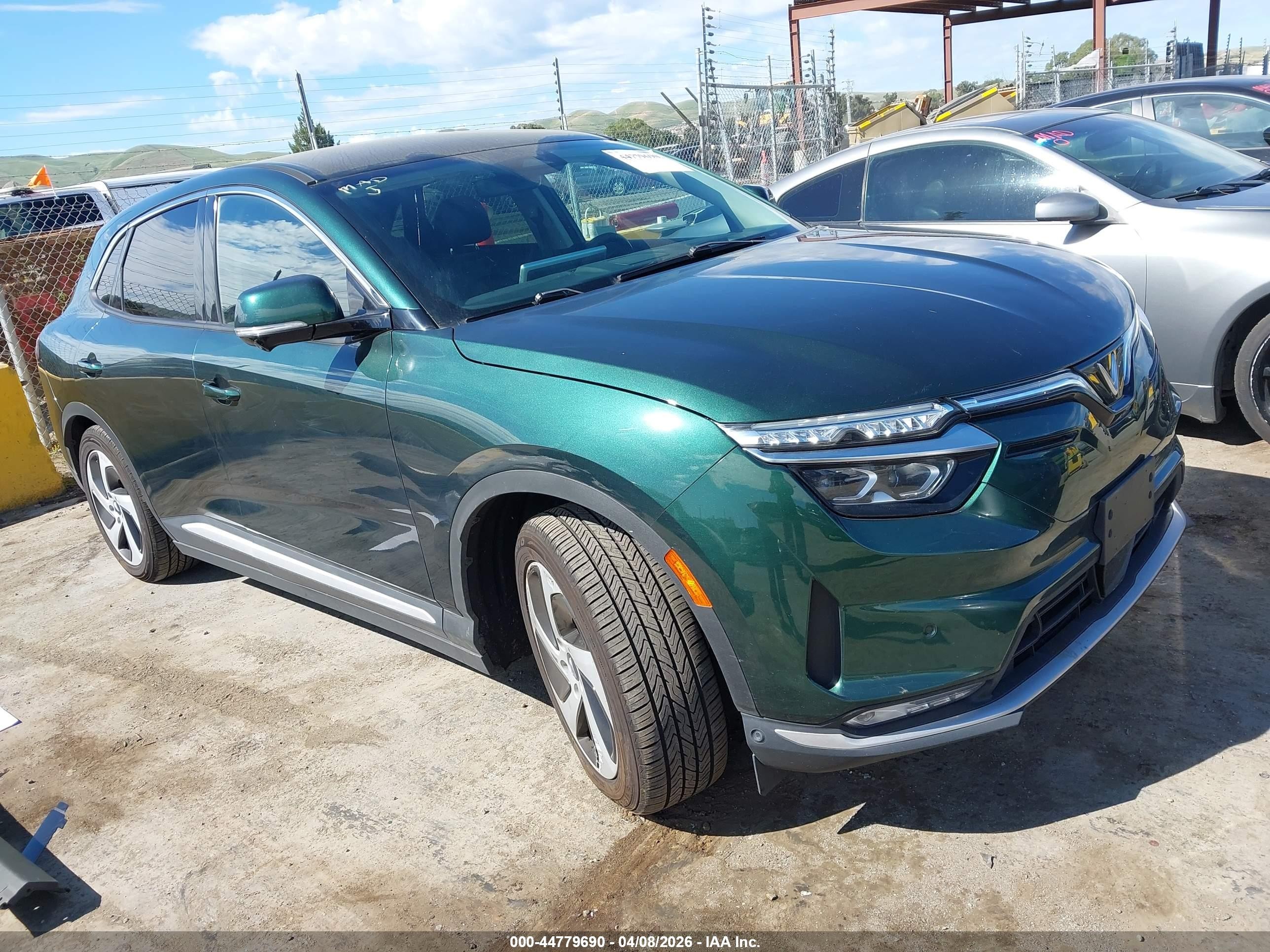 2023 VinFast VF 8 Eco, VIN RLLV1AEB4PH003293 — Side