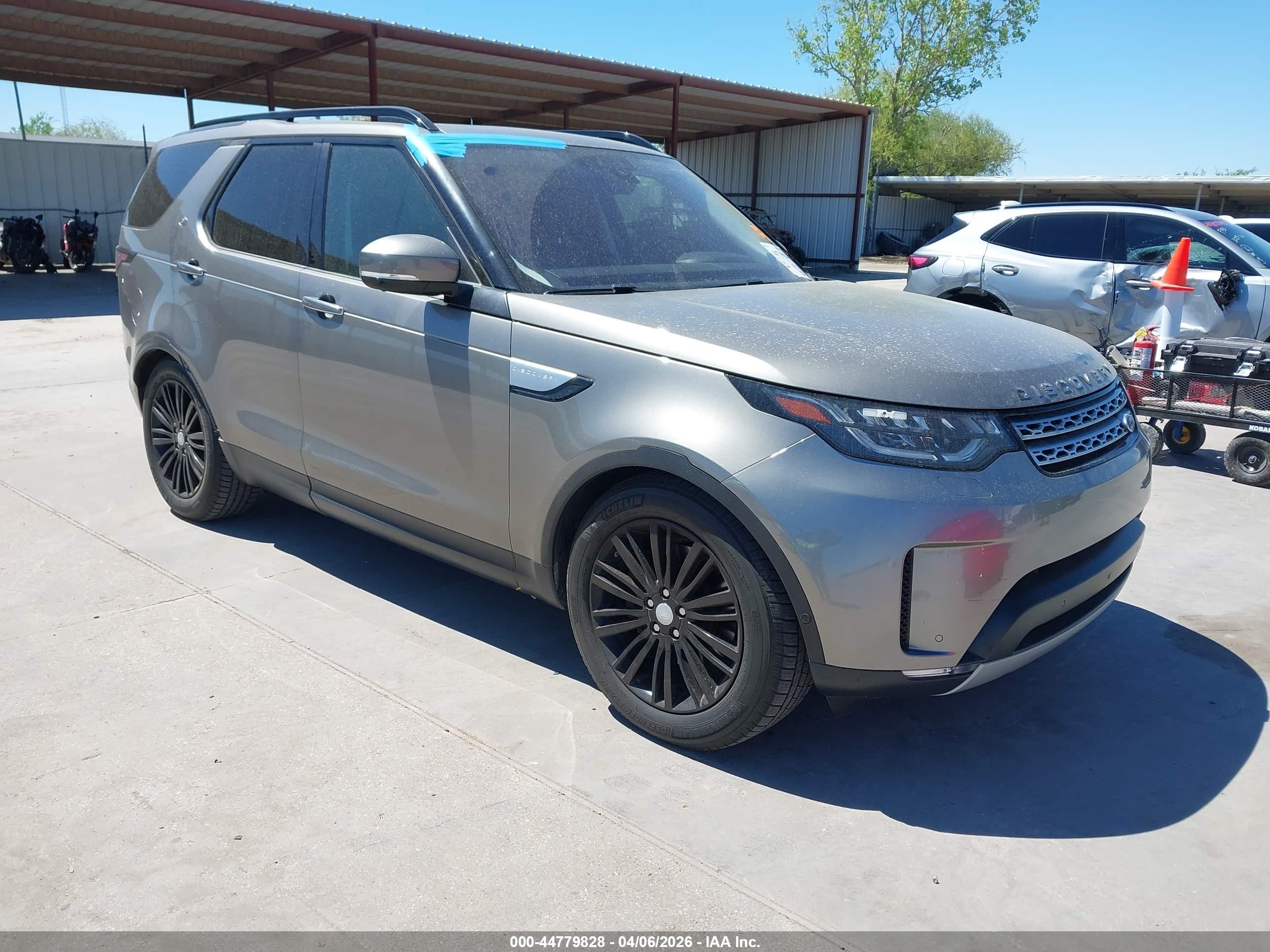 2017 Land Rover Discovery HSE Luxury, VIN SALRHBBV4HA000232 — Water / flood