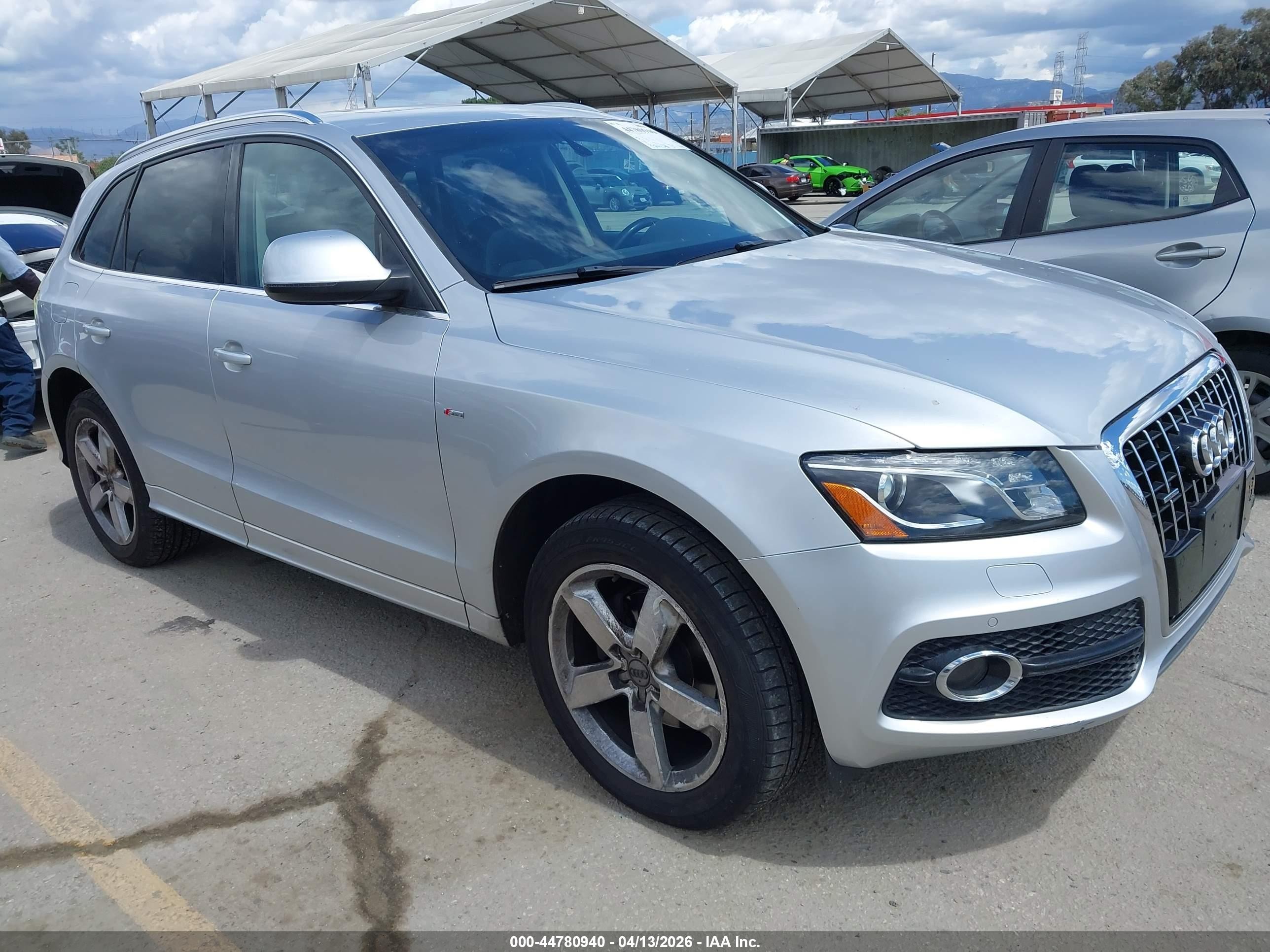 2011 Audi Q5 Premium Plus, VIN WA1DKAFP0BA114934 — Fresh water flood