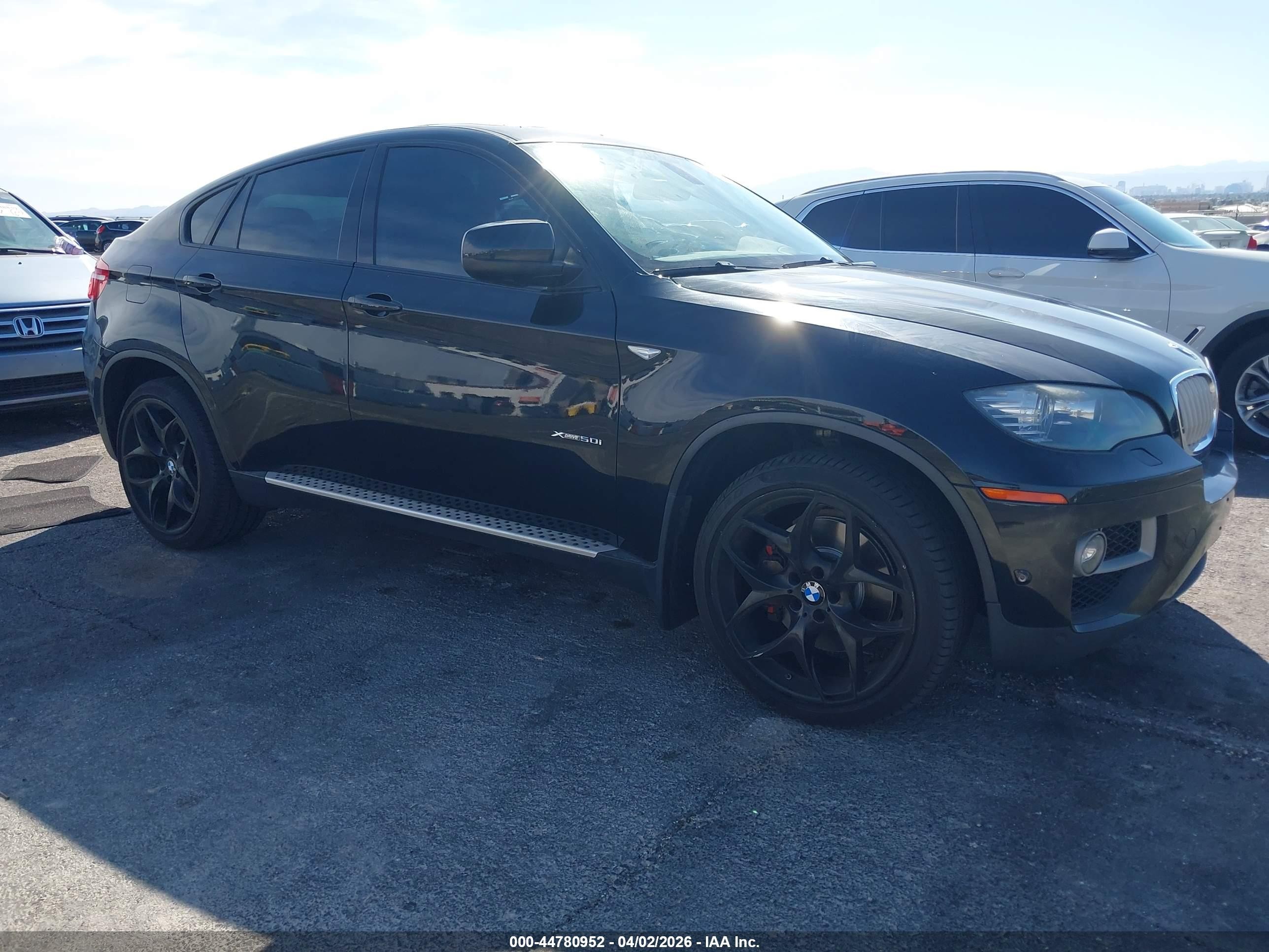 2013 BMW X6 xDrive50i, VIN 5UXFG8C5XDL591405 — Front end