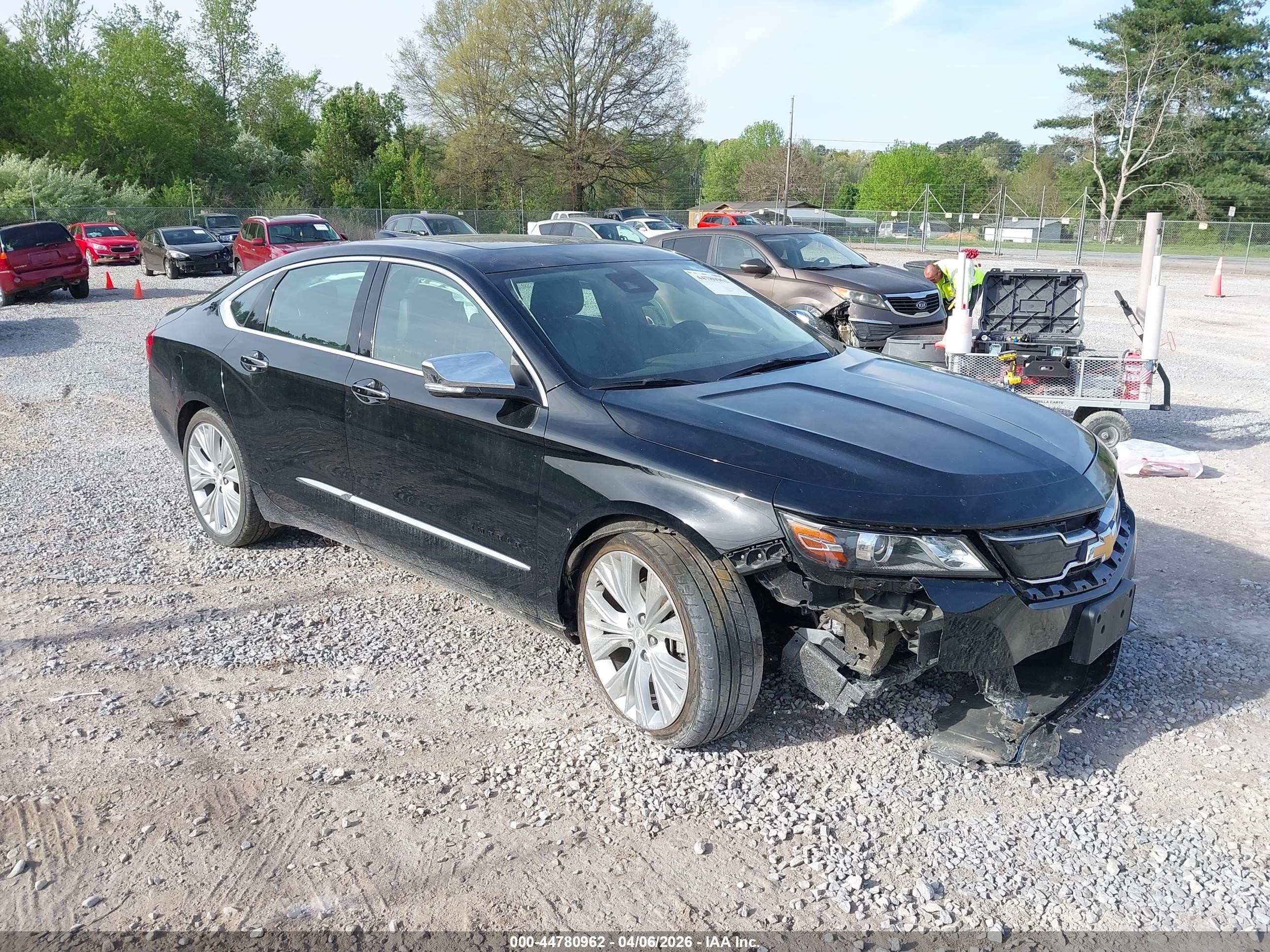 2019 Chevrolet Impala Premier, VIN 1G1105S37KU136641 — Front end