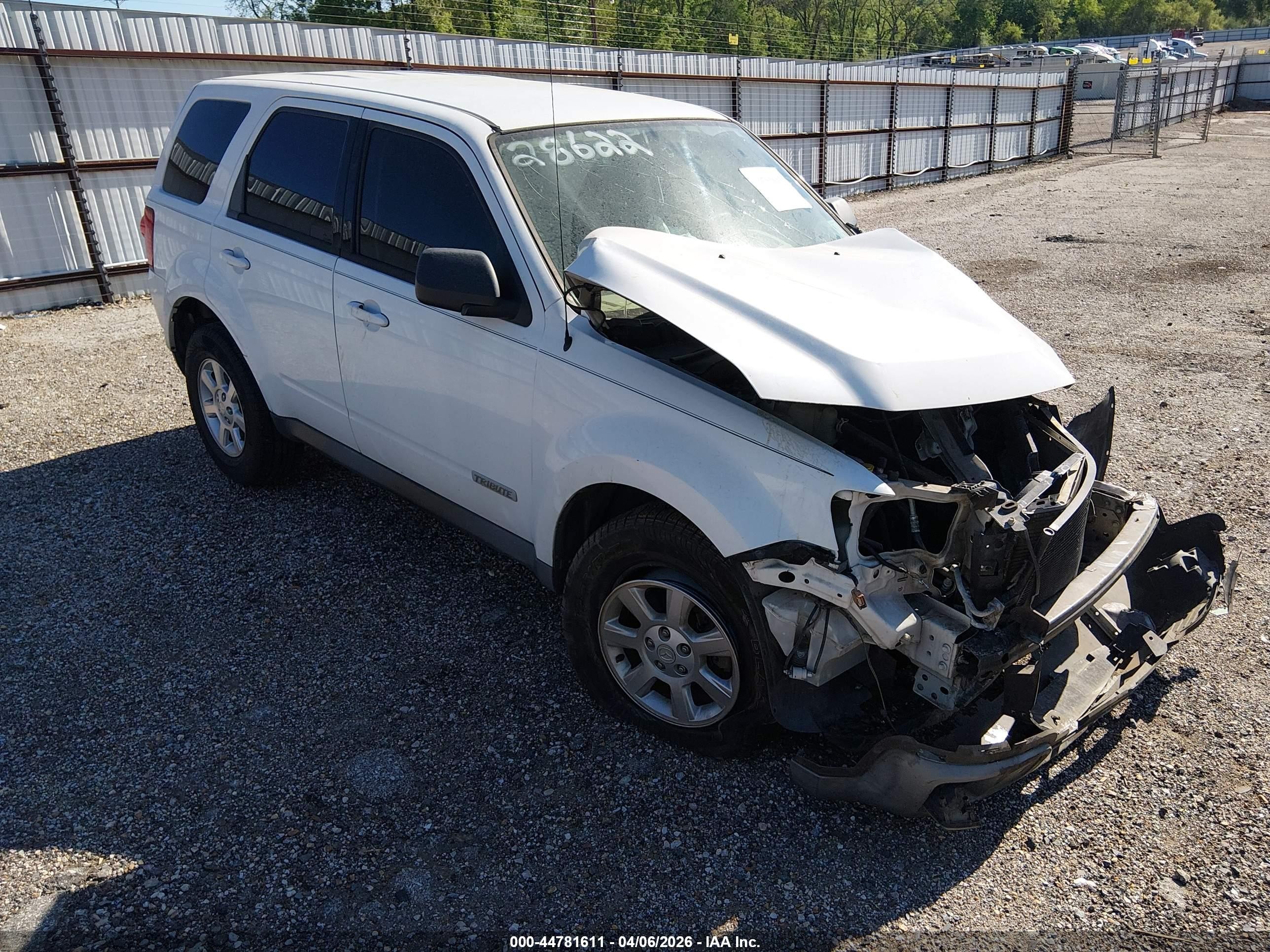 2008 Mazda Tribute Grand Touring, VIN 4F2CZ02Z98KM28065 — Front end
