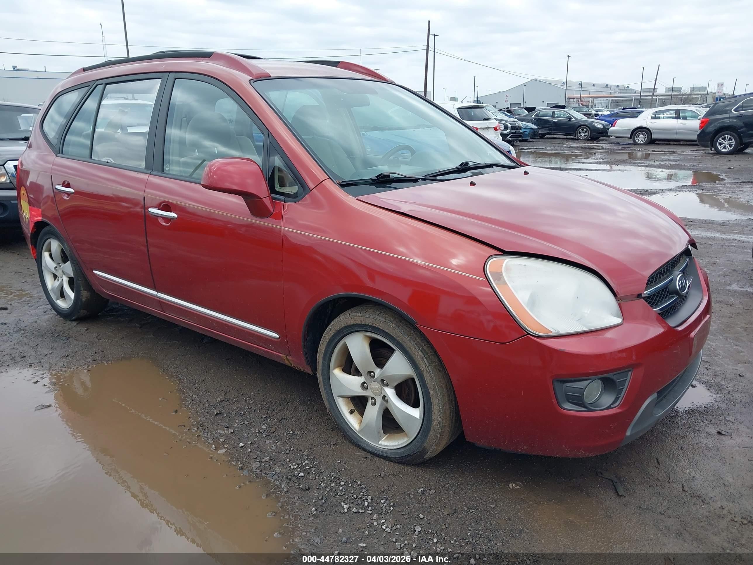 2007 Kia Rondo LX, VIN KNAFG526277044858 — Normal wear