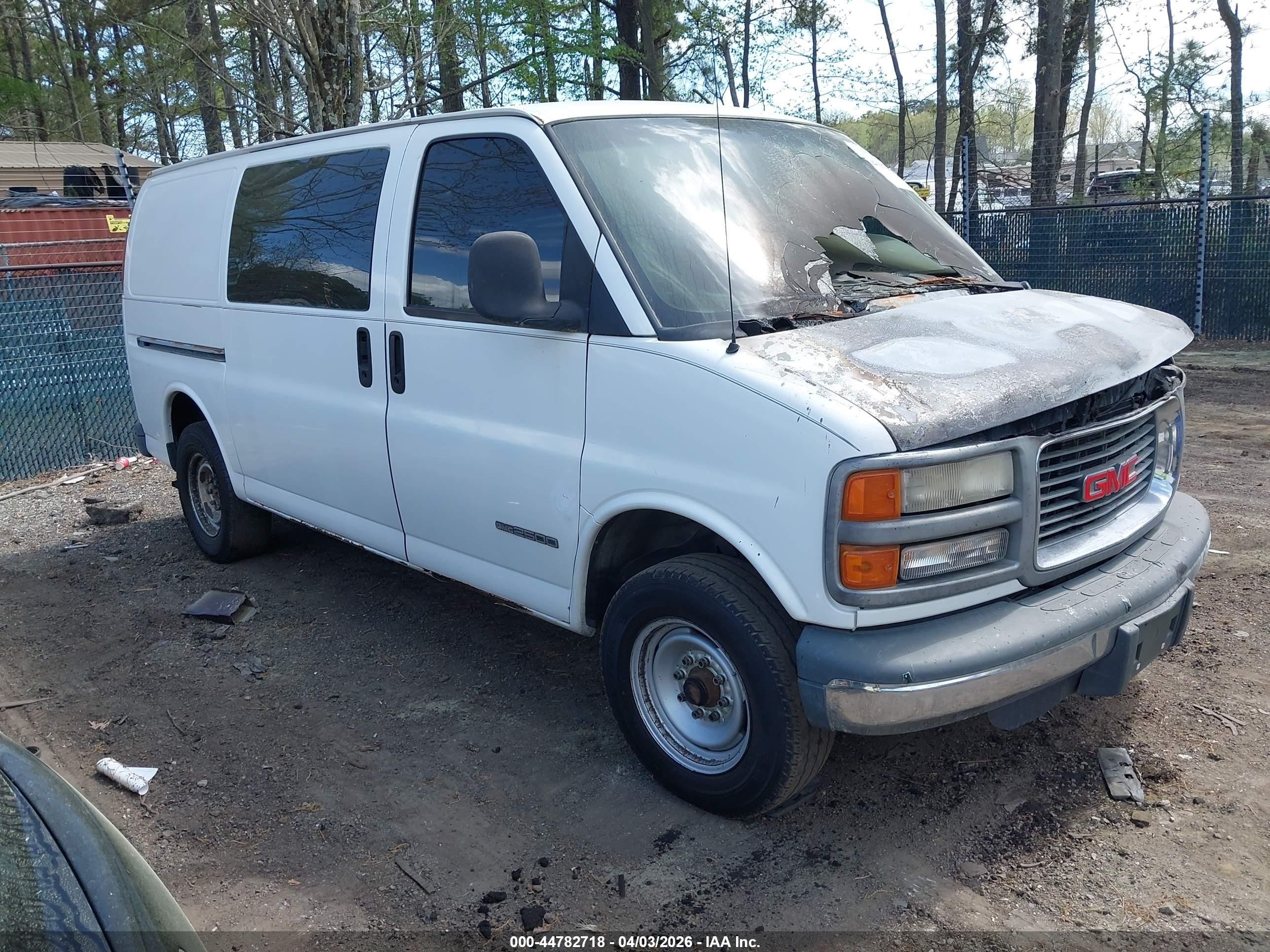 1997 GMC Savana, VIN 1GTGG25R0V1009182 — Engine fire