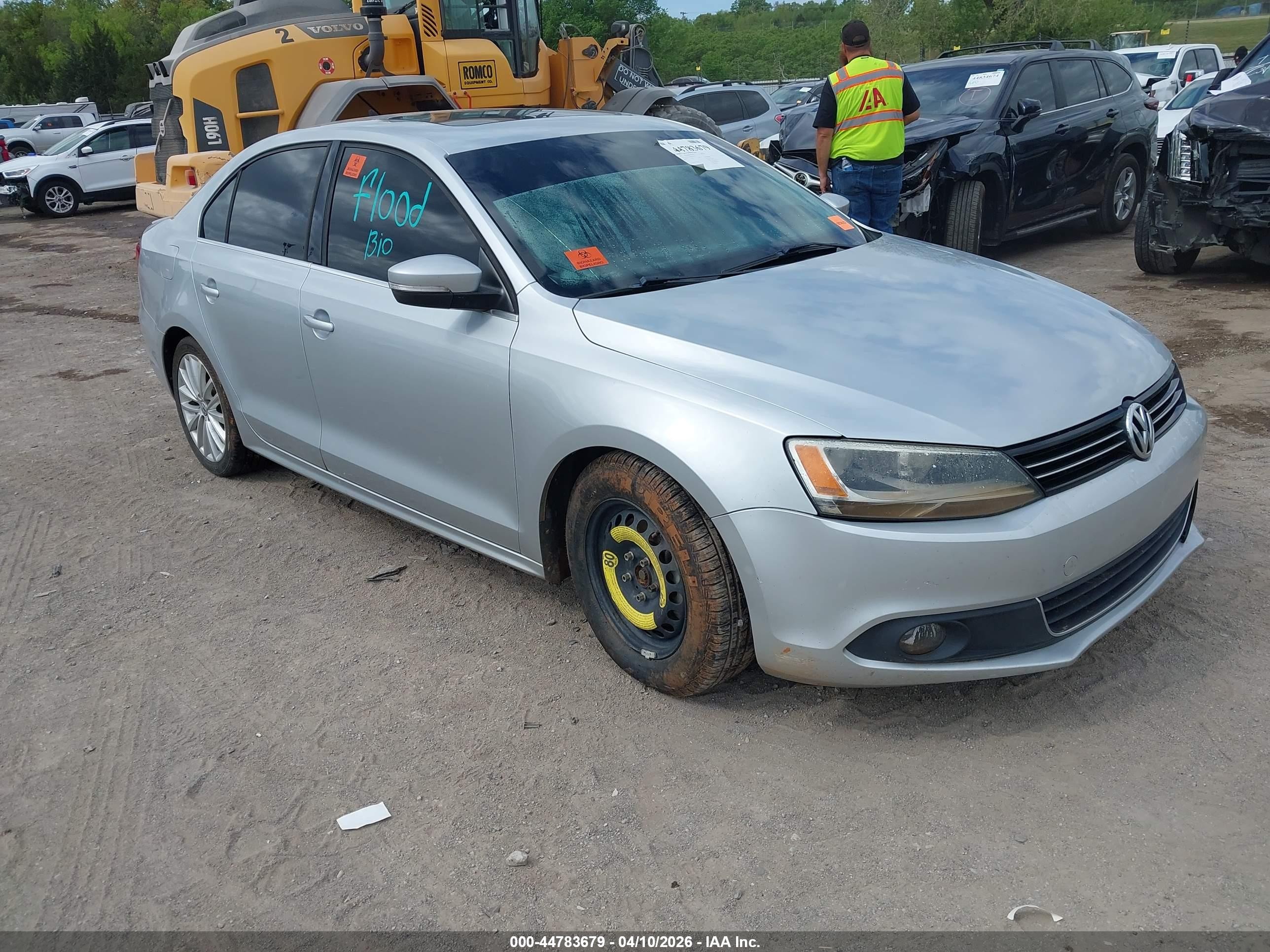 2013 Volkswagen Jetta TDI w/Premium/Nav, VIN 3VWLL7AJXDM395552 — Biohazard / chemical