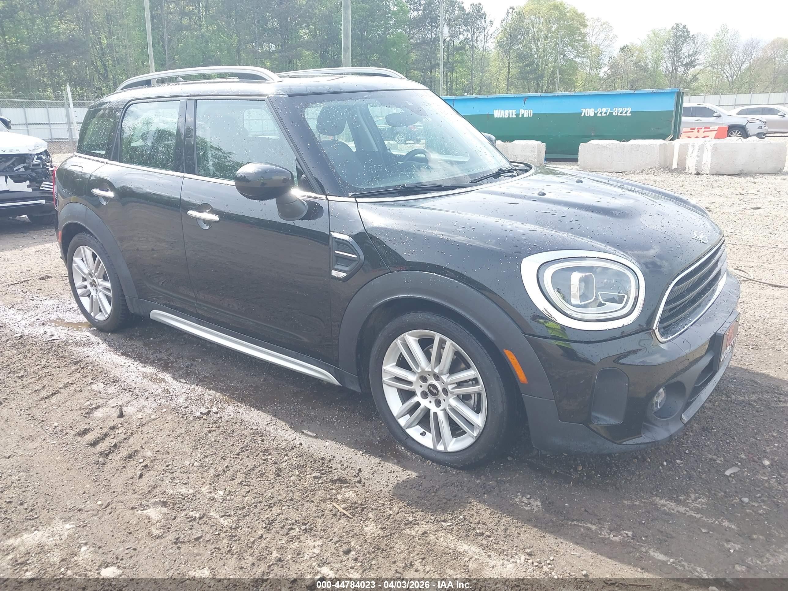 2022 MINI Countryman Cooper, VIN WMZ23BR03N3N53441 — Днище