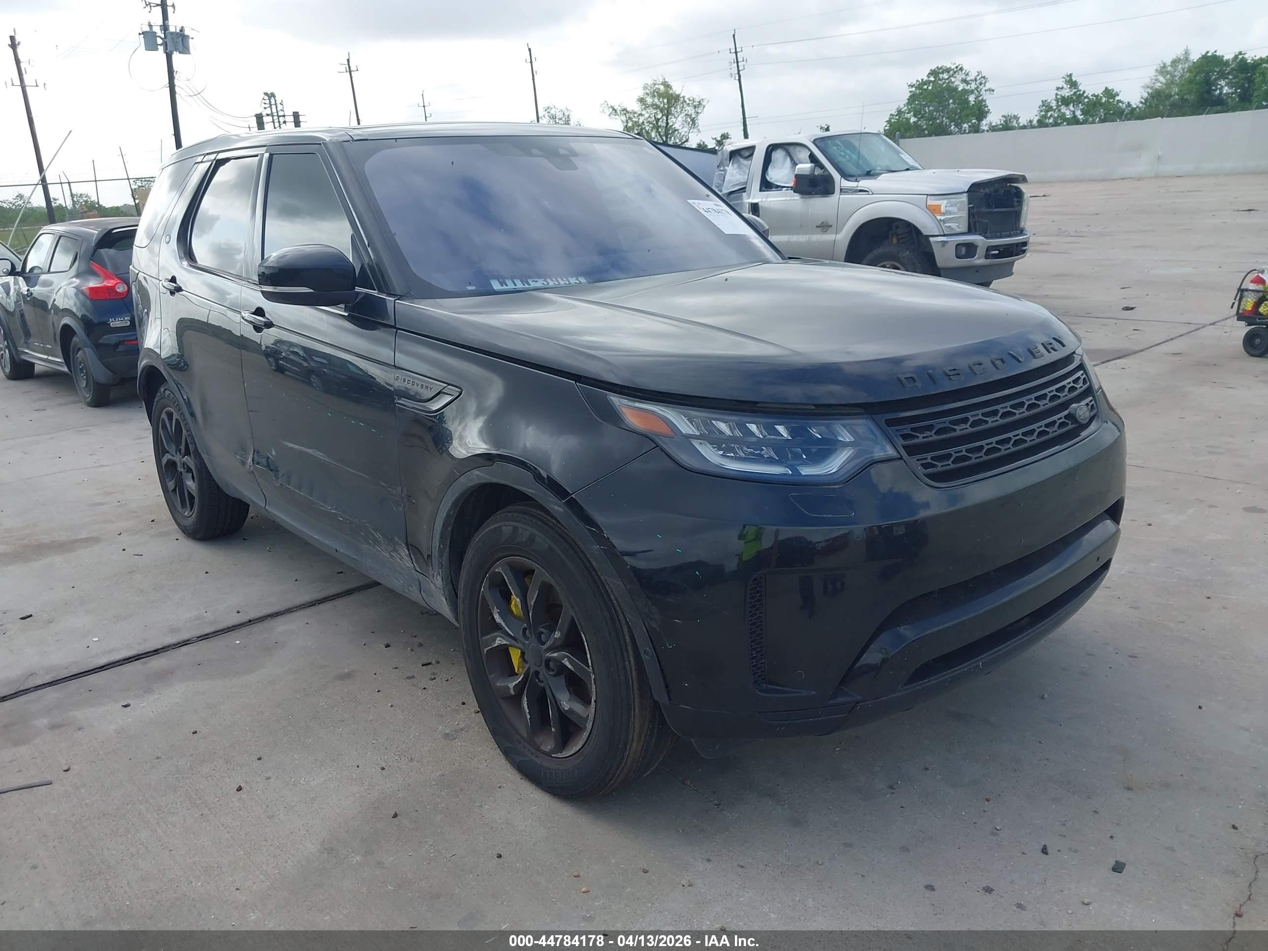 2019 Land Rover Discovery SE, VIN SALRG2RV3KA094913 — Side