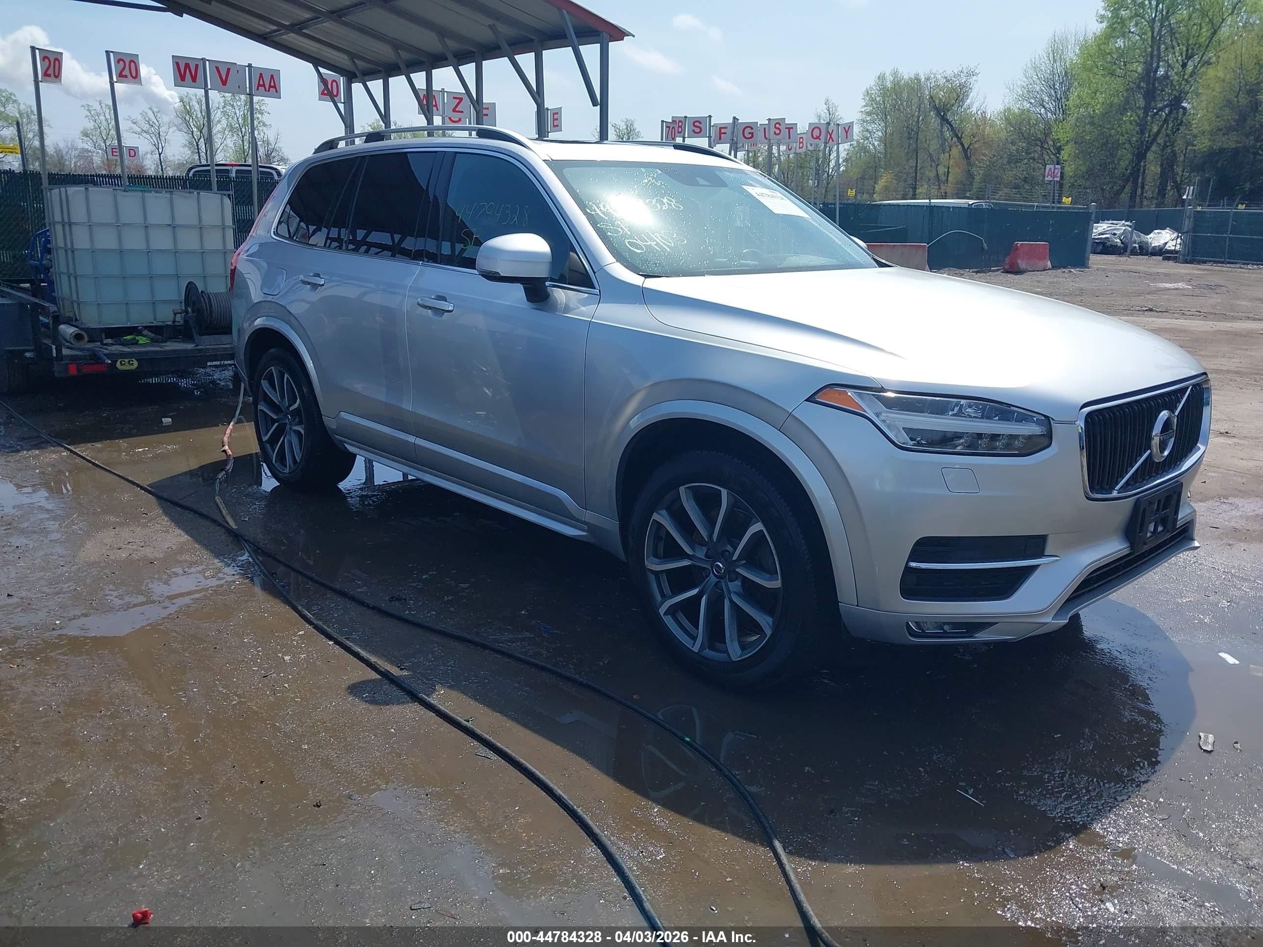 2017 Volvo XC90 Momentum, VIN YV4A22PK8H1183989 — Storm