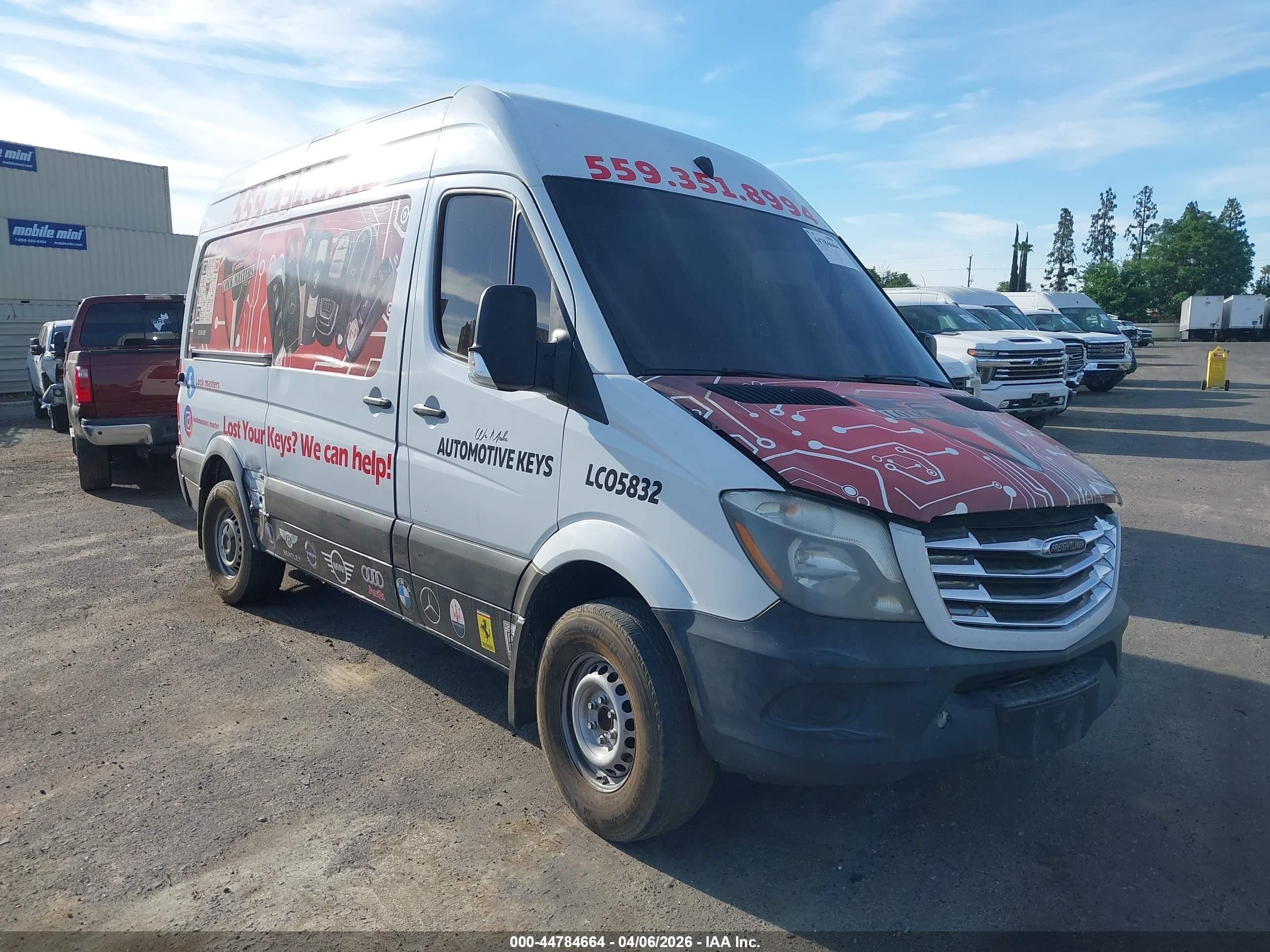 2017 Freightliner Sprinter Cargo, VIN WDYPE7CD0HP376812 — Side