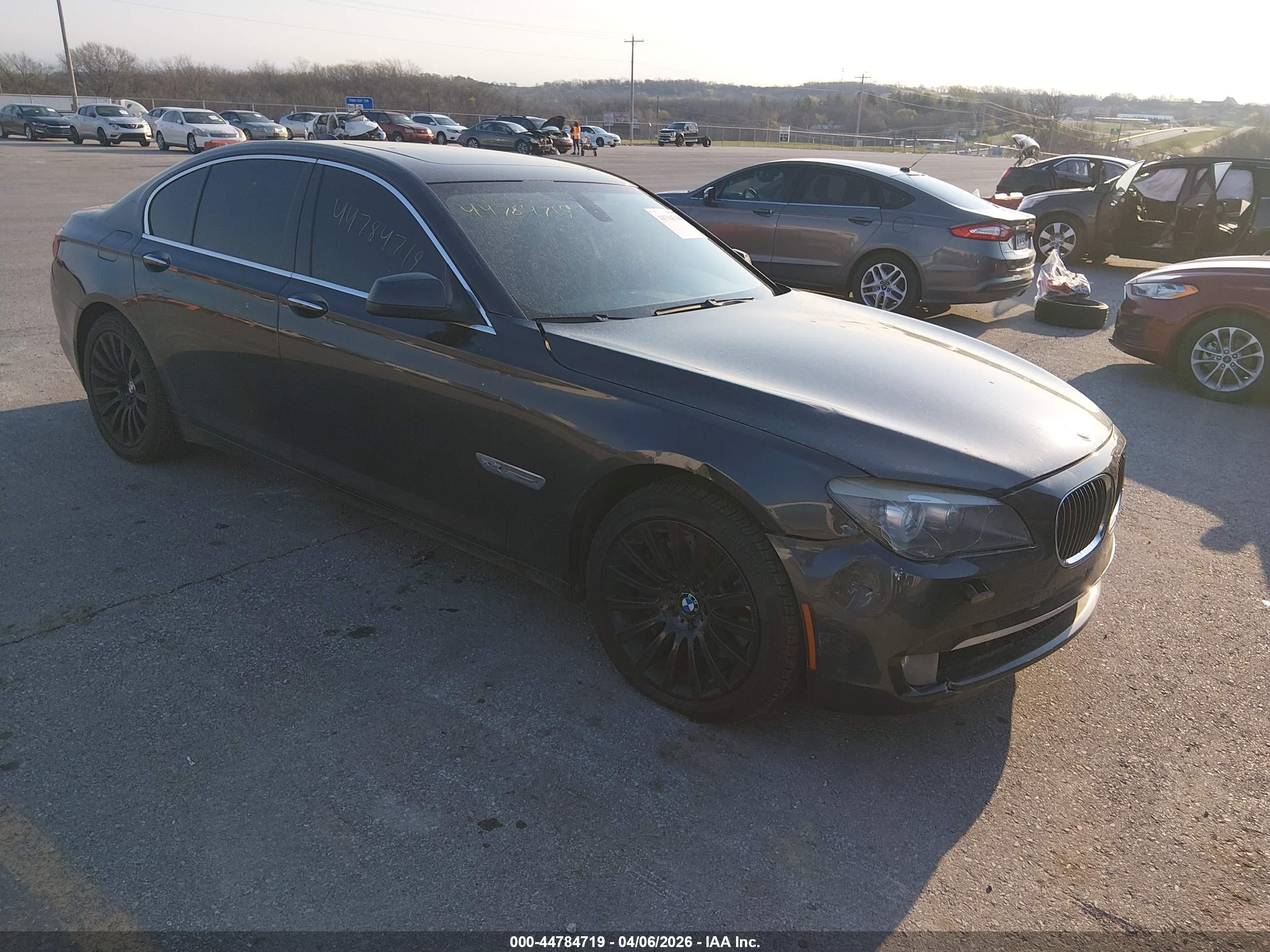 2011 BMW 7 Series 750i xDrive, VIN WBAKC6C58BC394632 — Front end