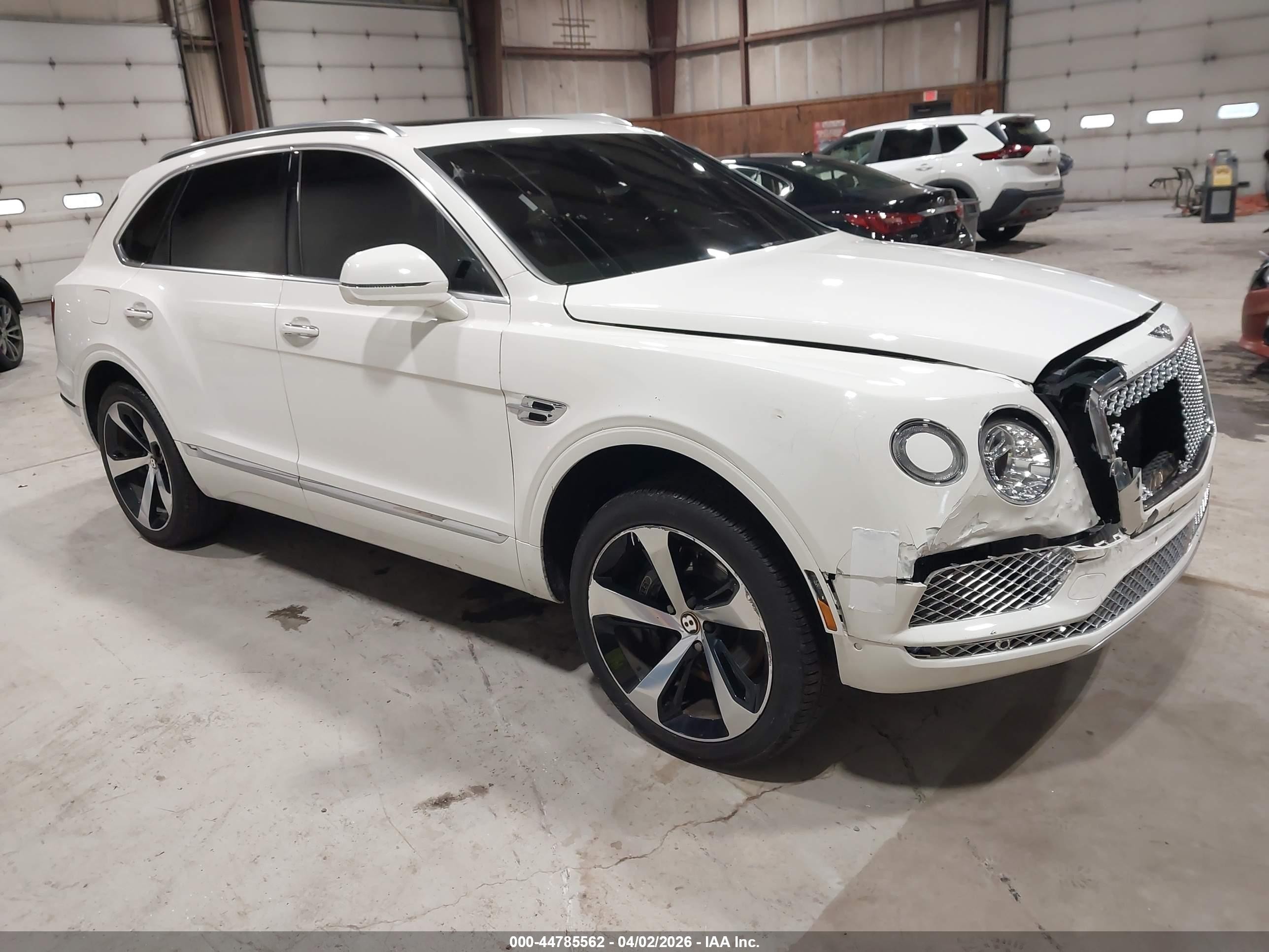 2019 Bentley Bentayga V8, VIN SJAAM2ZV8KC027341 — Repossession