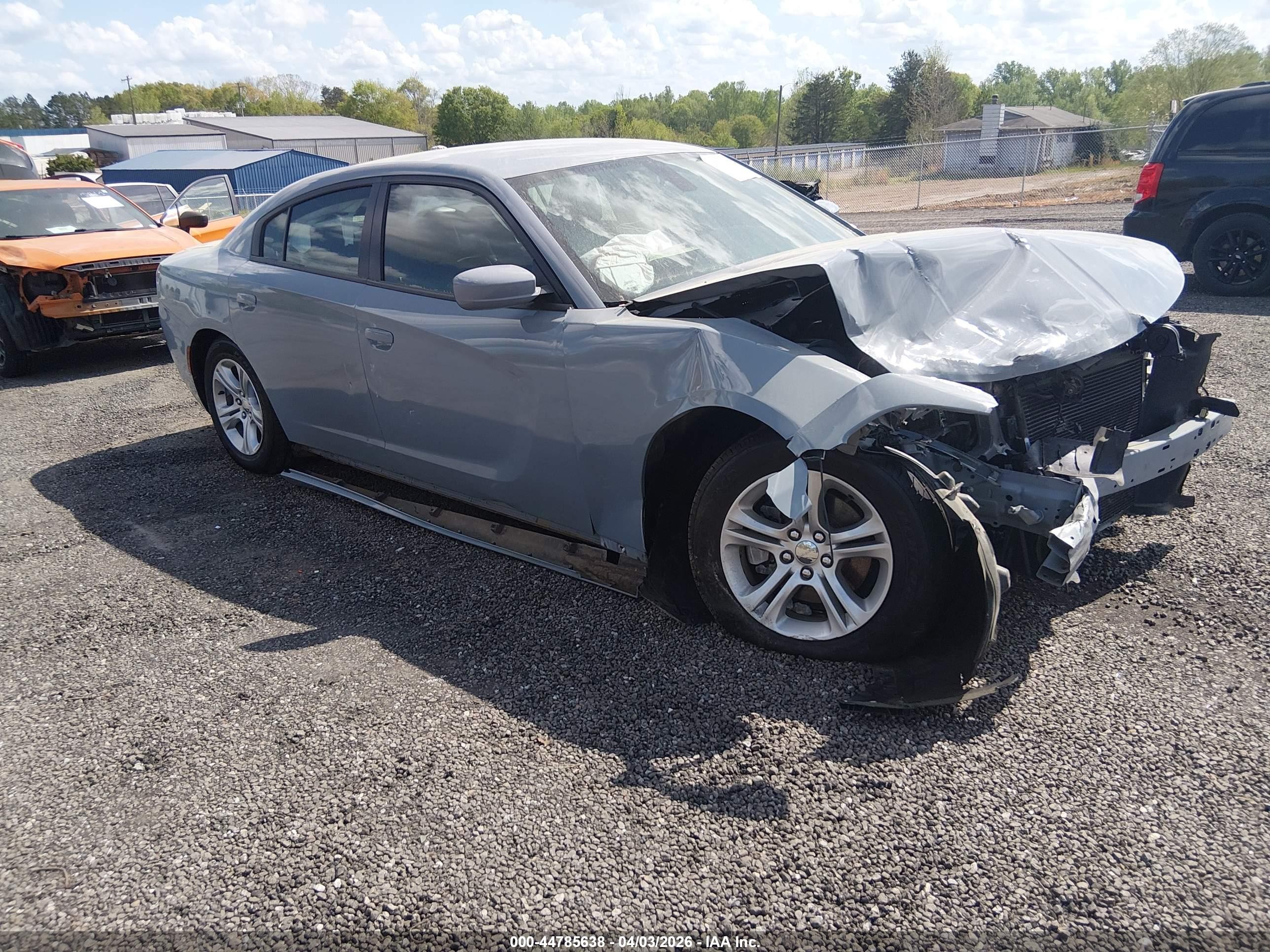 2021 Dodge Charger SXT, VIN 2C3CDXBG9MH638807 — Front end