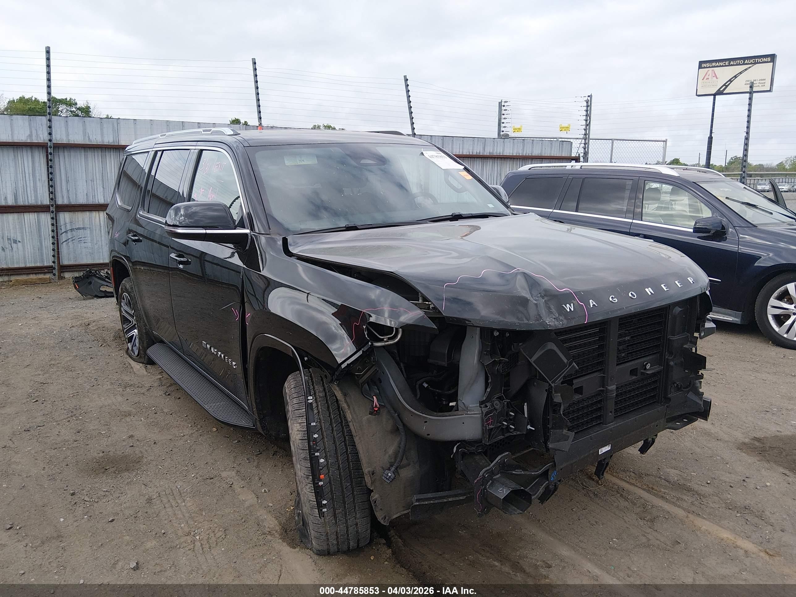 2025 Jeep Wagoneer Series II, VIN 1C4SJVBP9SS518936 — Перед
