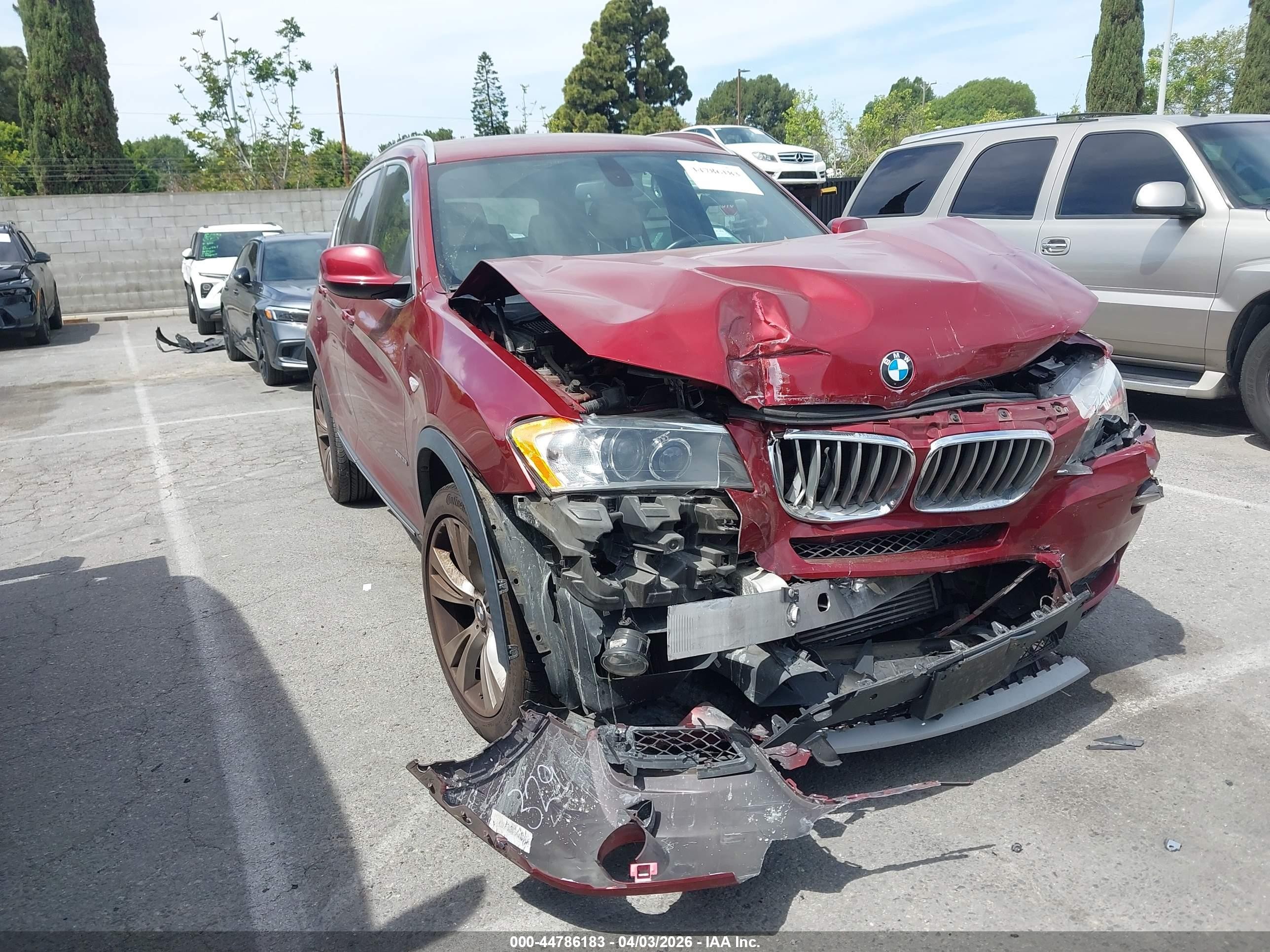 2012 BMW X3 35i, VIN 5UXWX7C59CL737396 — Перед