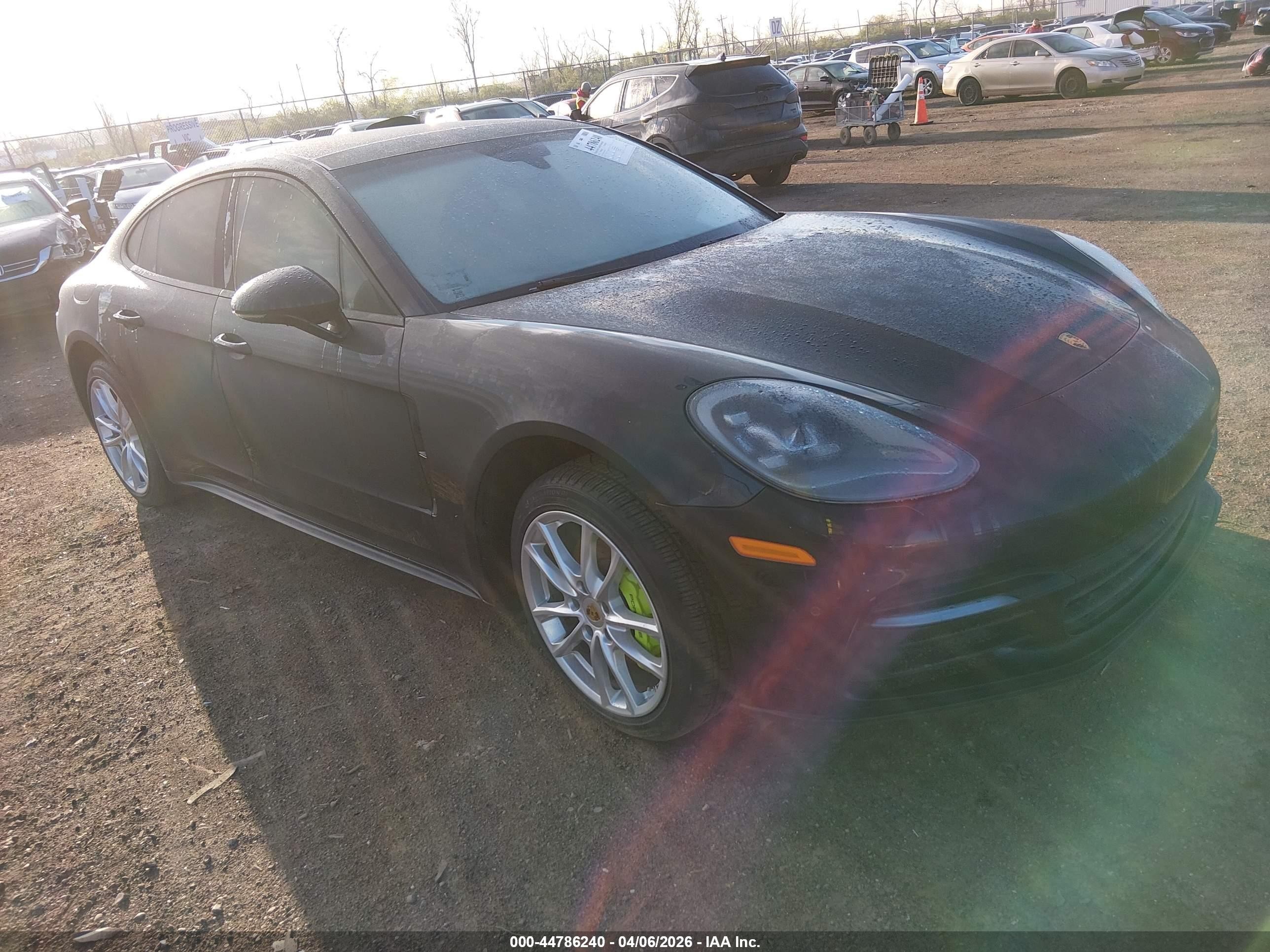 2017 Porsche Panamera, VIN WP0AA2A75HL103224 — Fresh water flood