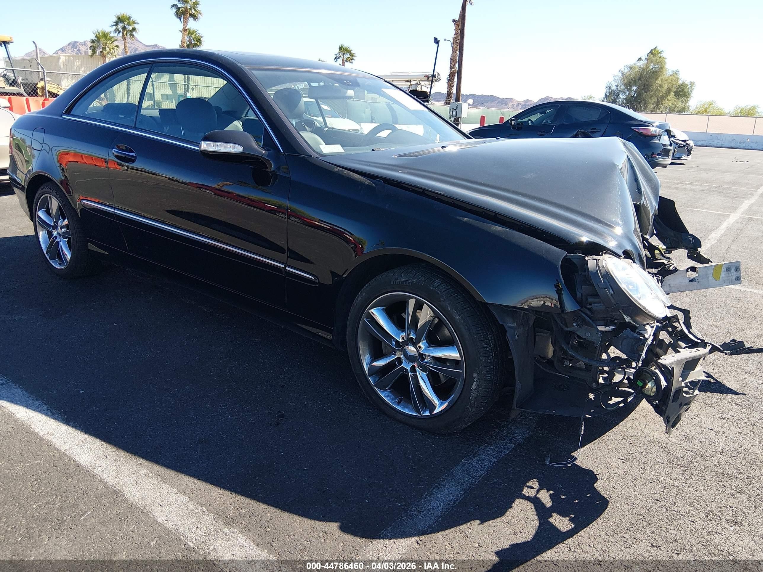 2006 Mercedes-Benz CLK 350, VIN WDBTJ56H96F198621 — Front end