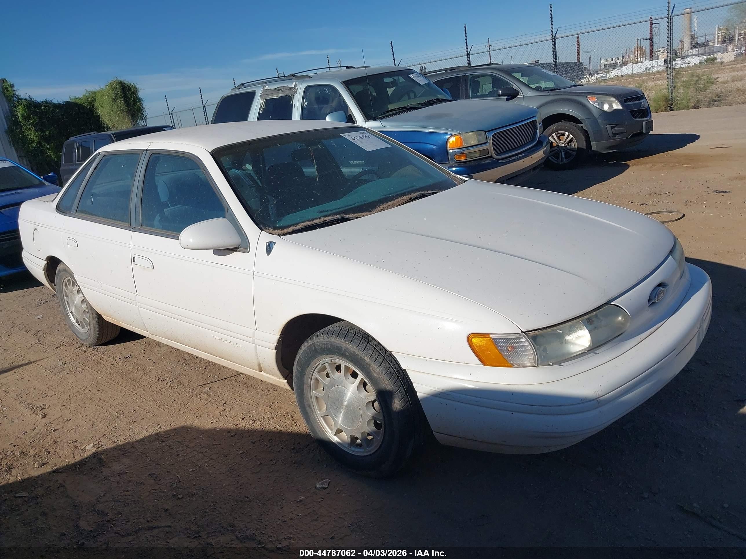 1995 Ford Taurus LX, VIN 1FALP5346SG242442 — Механическое