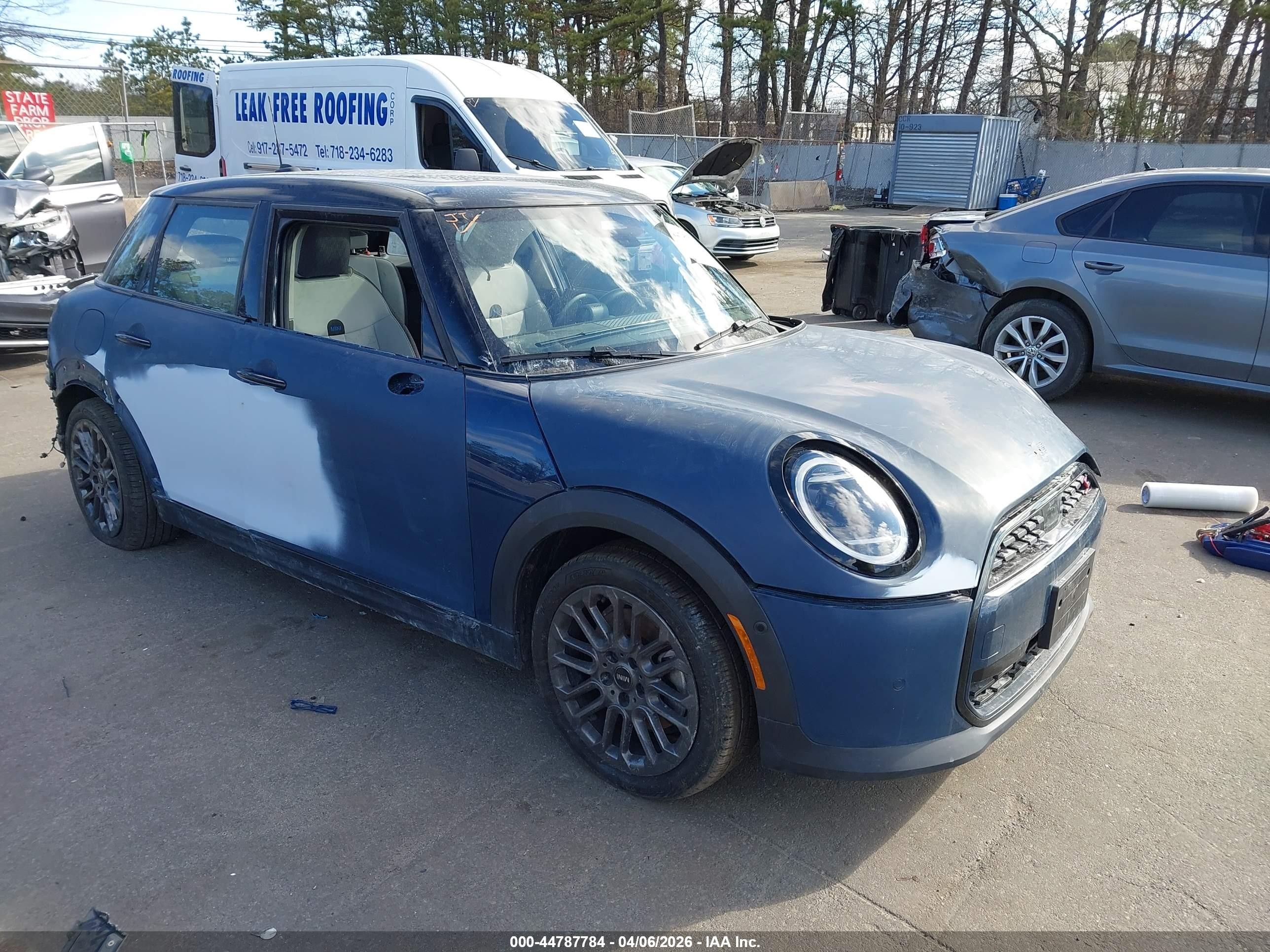 2025 MINI Hardtop 4 Door Cooper S, VIN WMW53GD00S2W64500 — All over