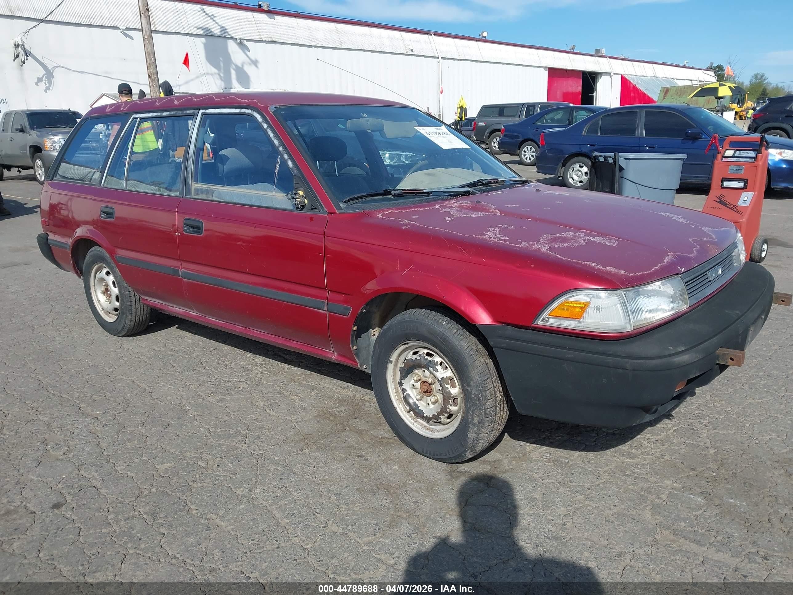 1990 Toyota Corolla, VIN JT2AE94K7L3348492 — Rear end