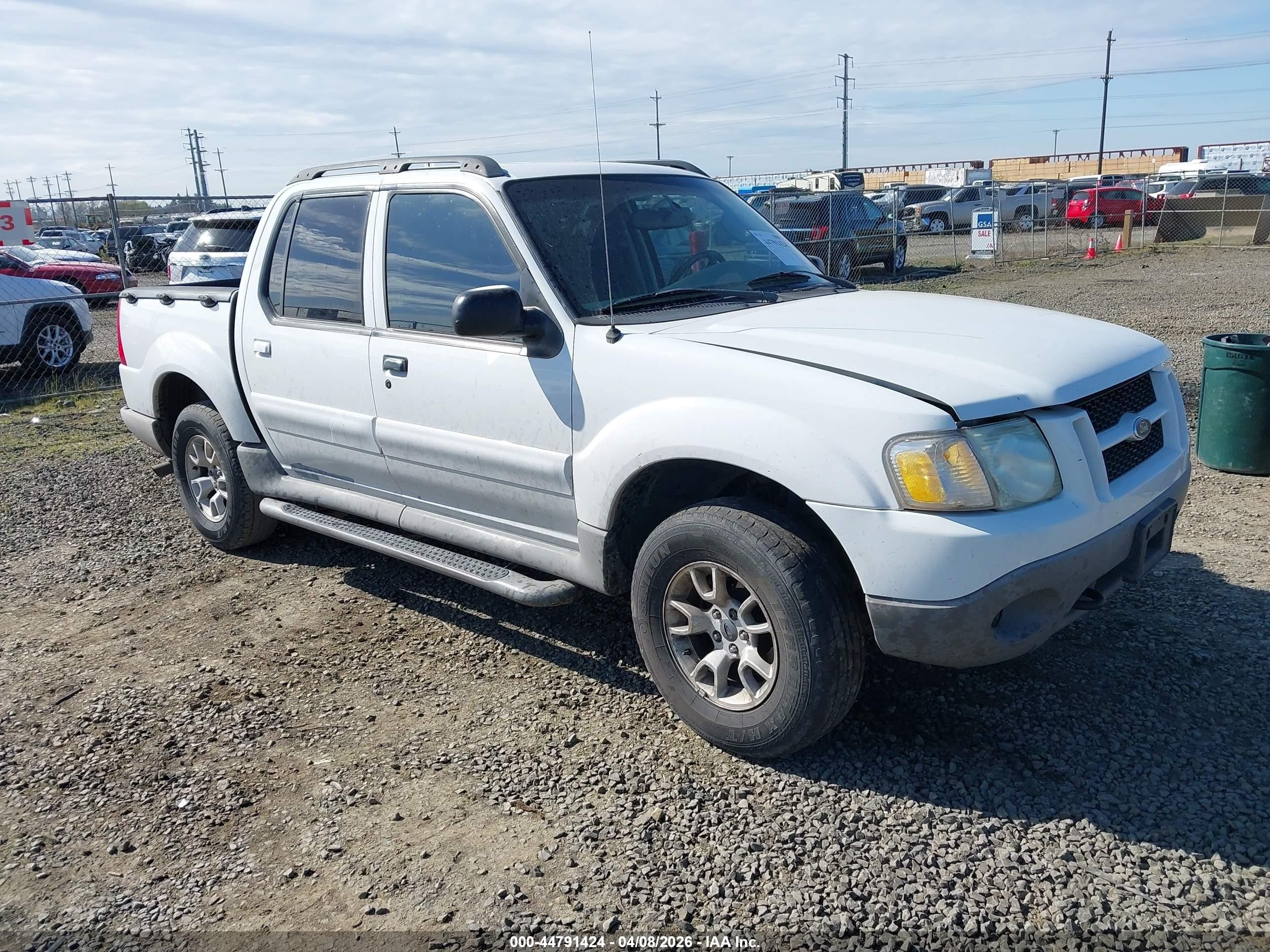 2003 Ford Explorer Sport Trac XLS, VIN 1FMZU77E13UA32759 — Normal wear