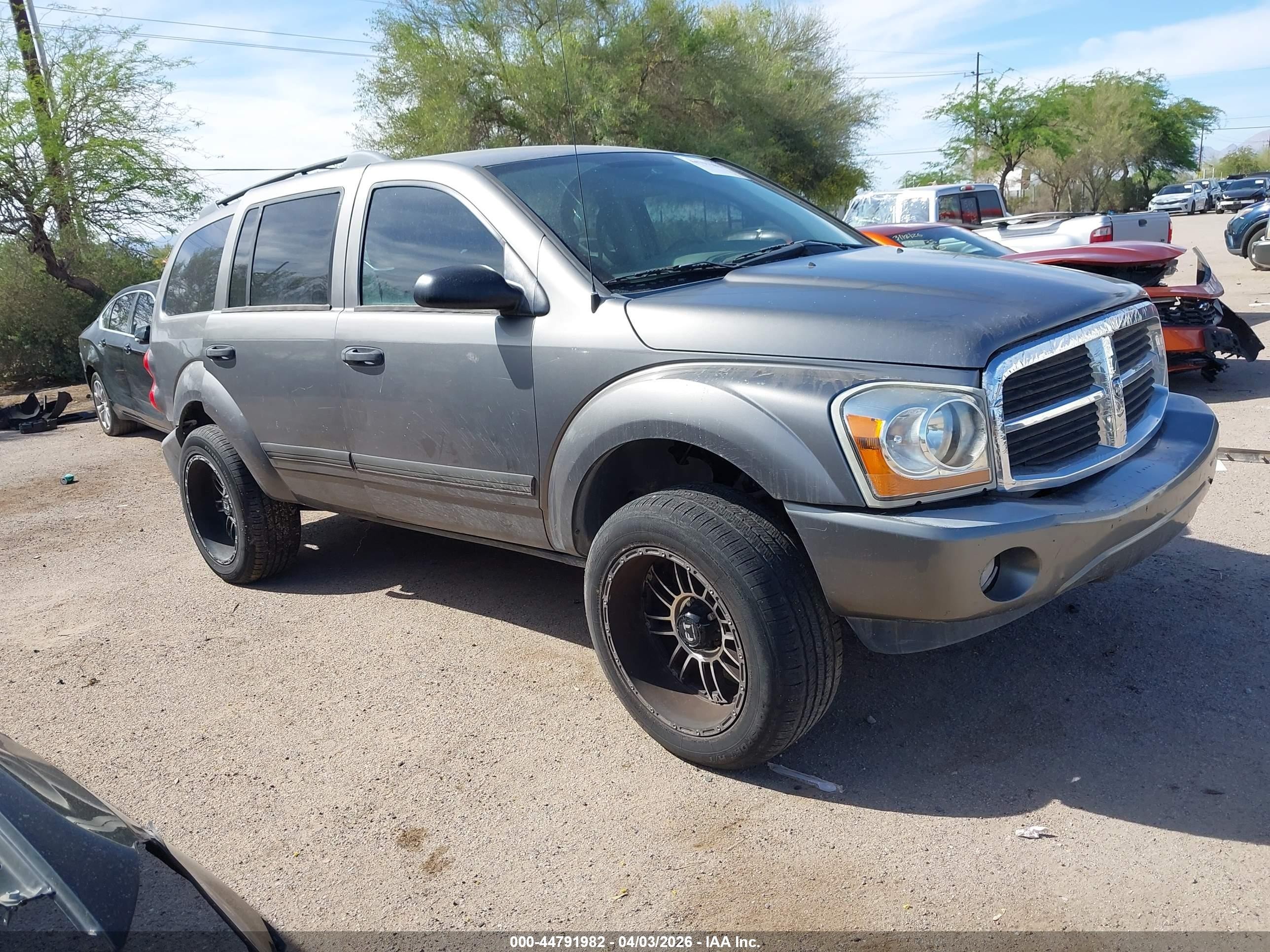 2006 Dodge Durango SLT, VIN 1D4HD48N36F182817 — Rear end