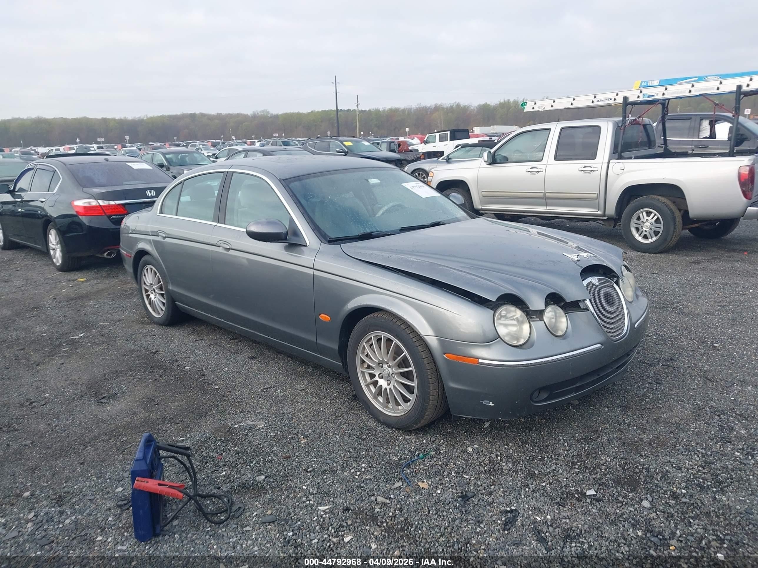 2006 Jaguar S-Type 3, VIN SAJWA01A56FN57234 — Normal wear