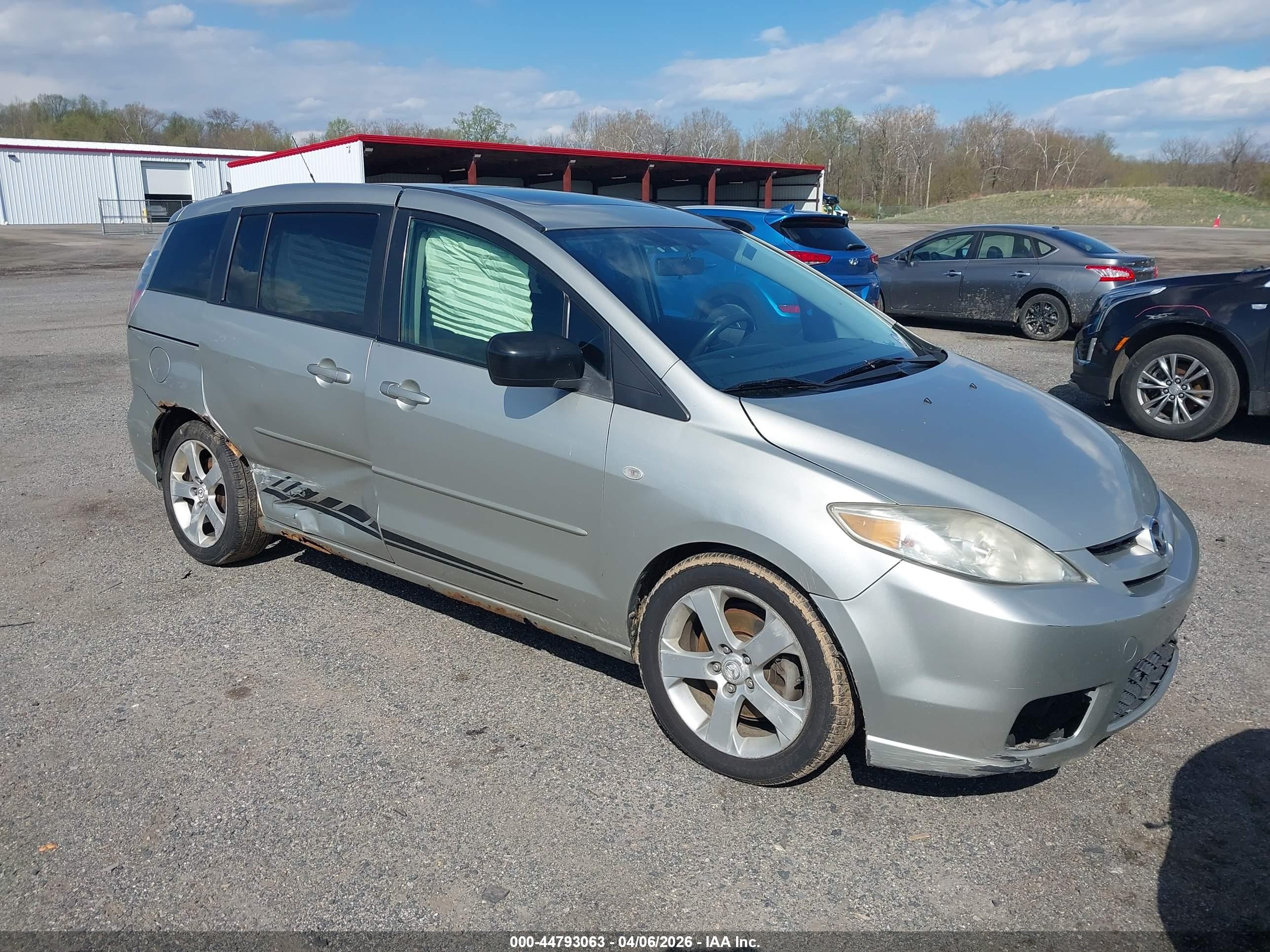 2007 Mazda 5 Sport, VIN JM1CR29L670142925 — Бок