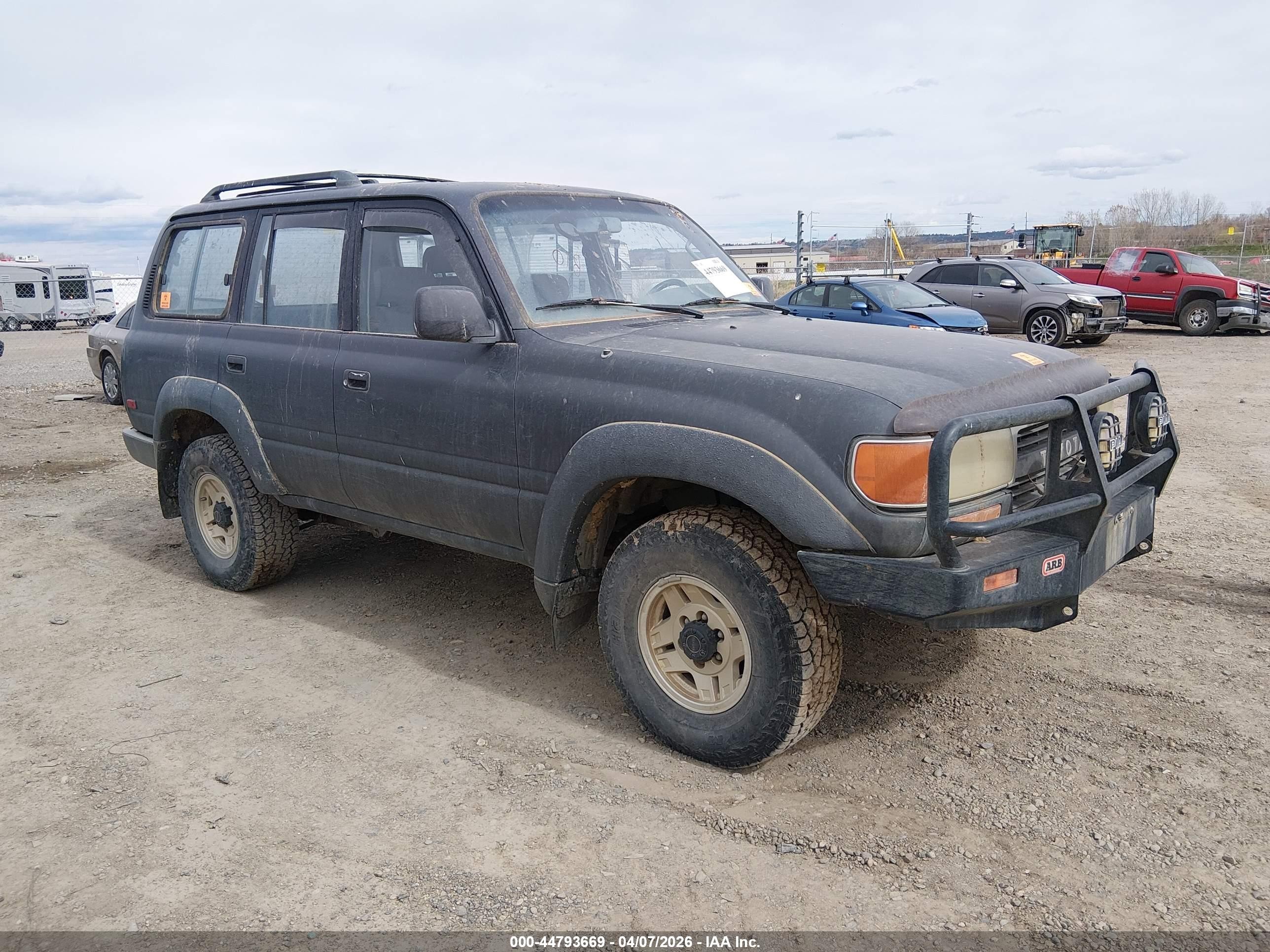 1992 Toyota Land Cruiser, VIN JT3FJ80W9N0047209 — Biohazard / chemical