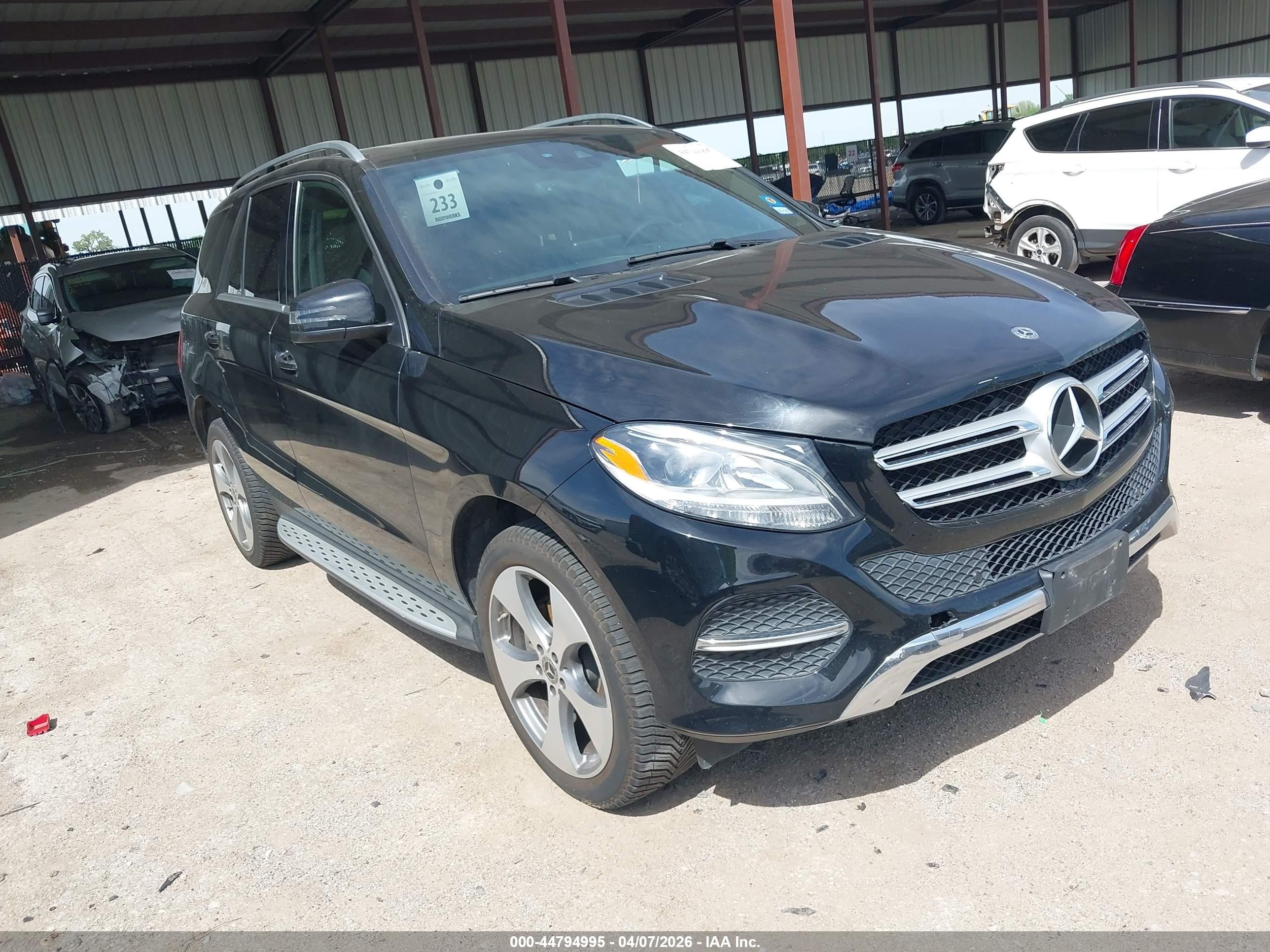 2017 Mercedes-Benz GLE 350, VIN 4JGDA5HB6HA976111 — Rear end