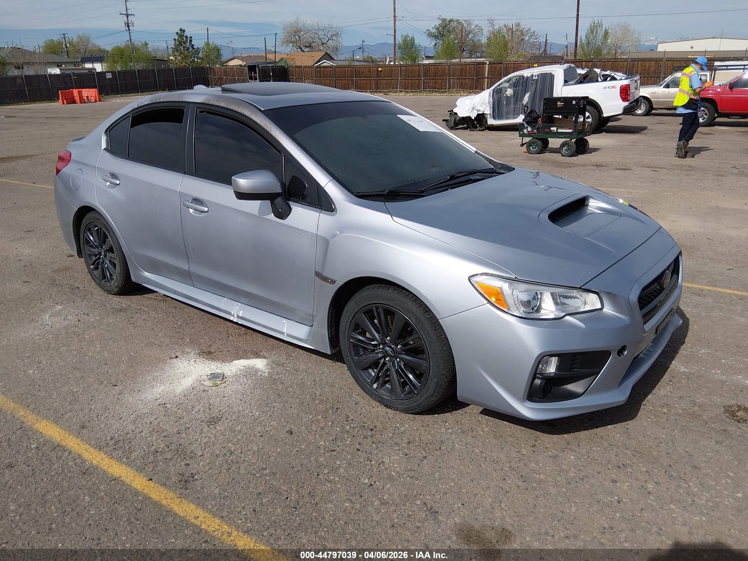 2015 Subaru WRX Premium, VIN JF1VA1D64F9800835 — Пожар в салоне
