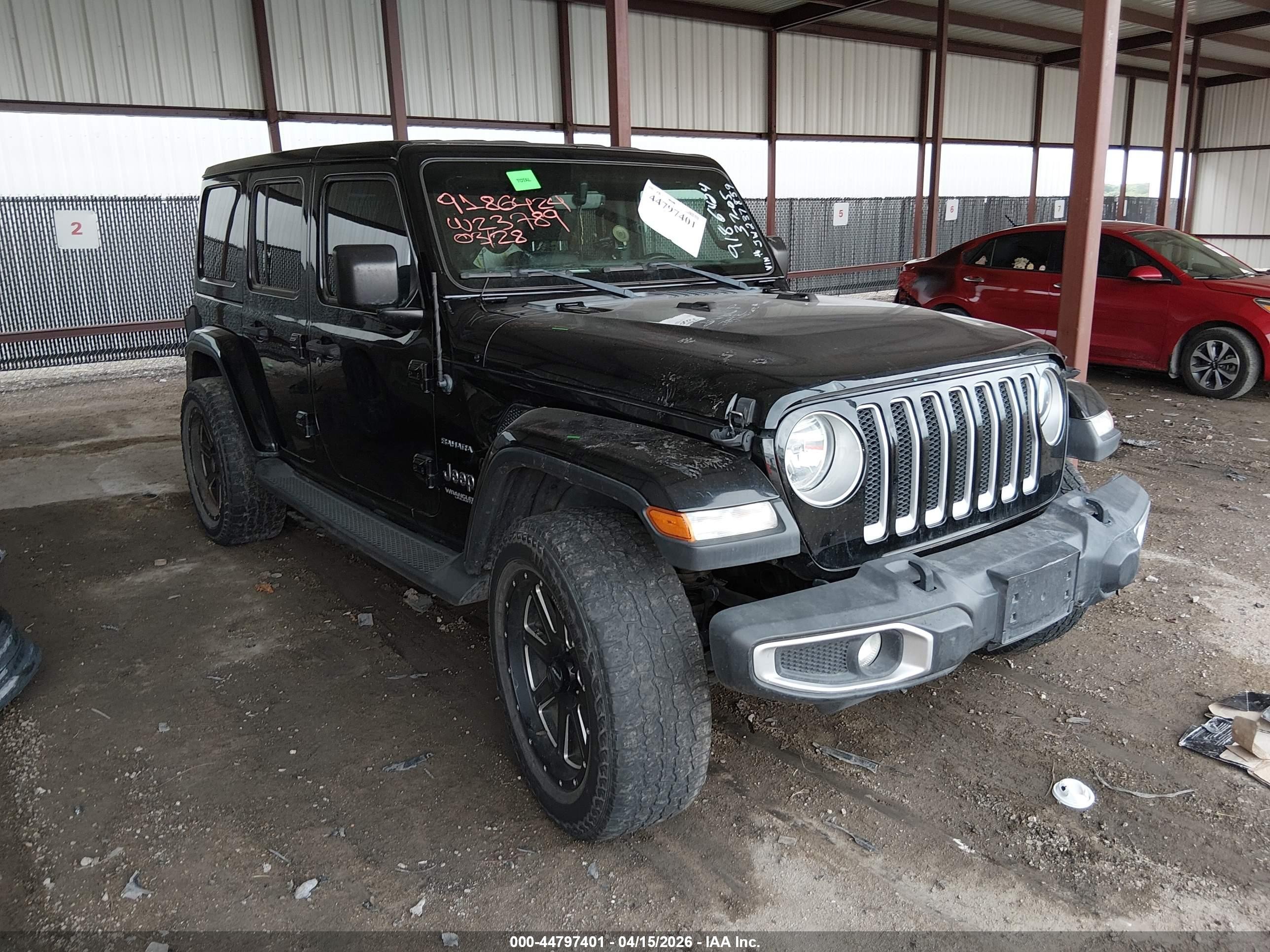 2018 Jeep Wrangler Unlimited Sahara, VIN 1C4HJXEG2JW237859 — После угона